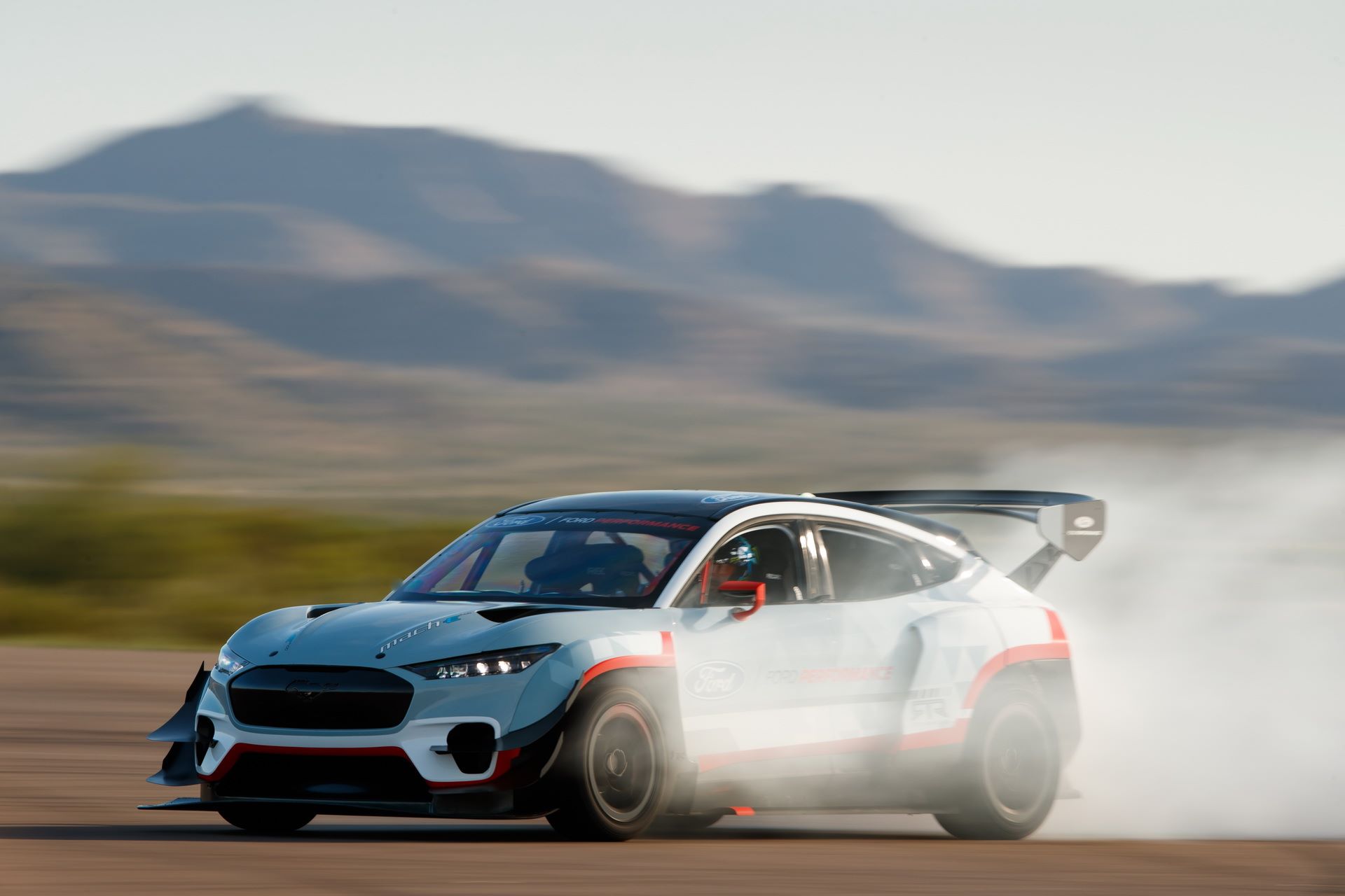 Ford-Mustang-Mach-E-1400-Prototype-11