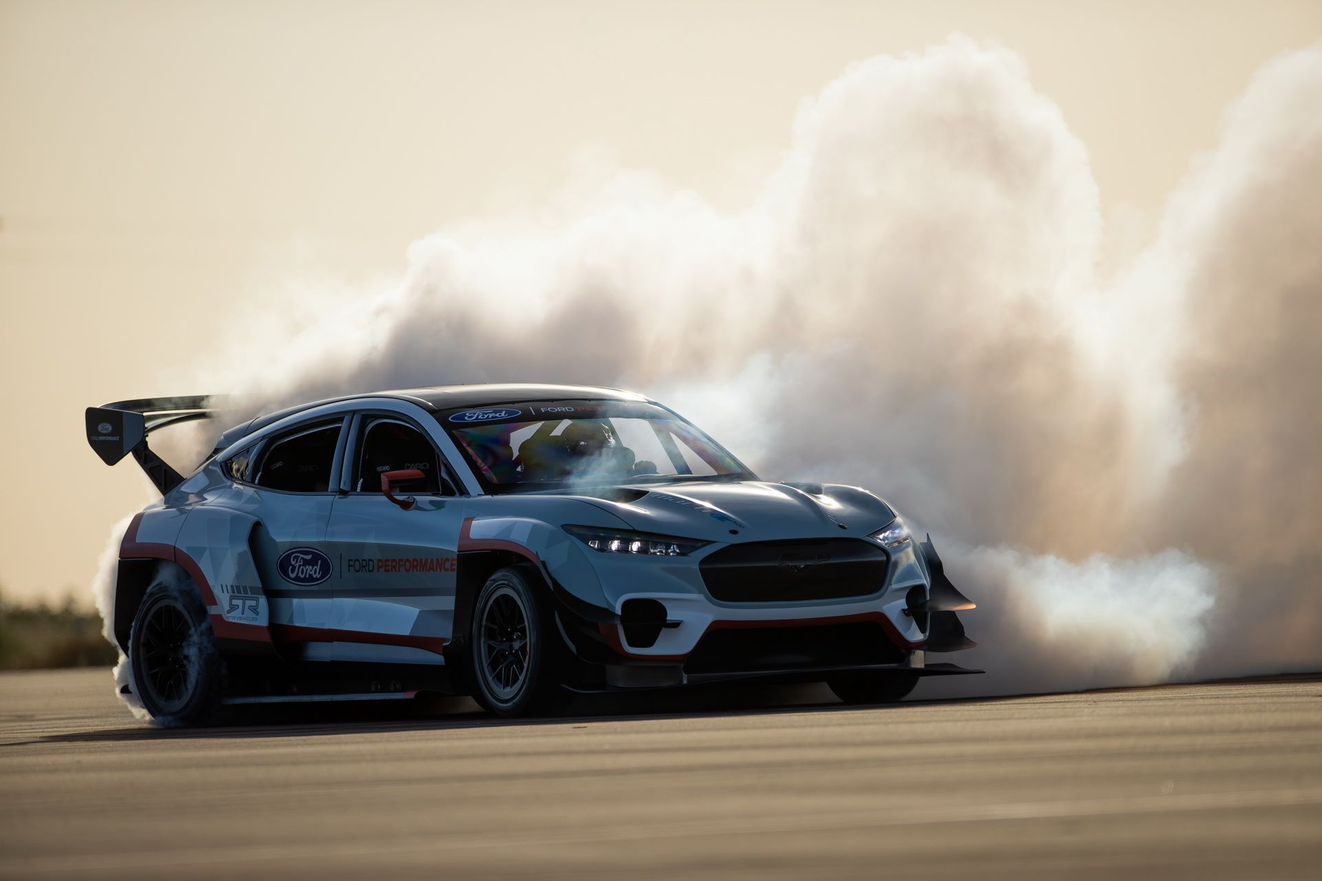 Ford-Mustang-Mach-E-1400-Prototype-3