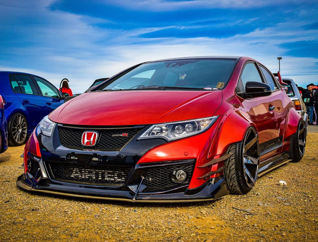 Honda Civic Type R (FK2) με Rocket Bunny bodykit Autoblog.gr