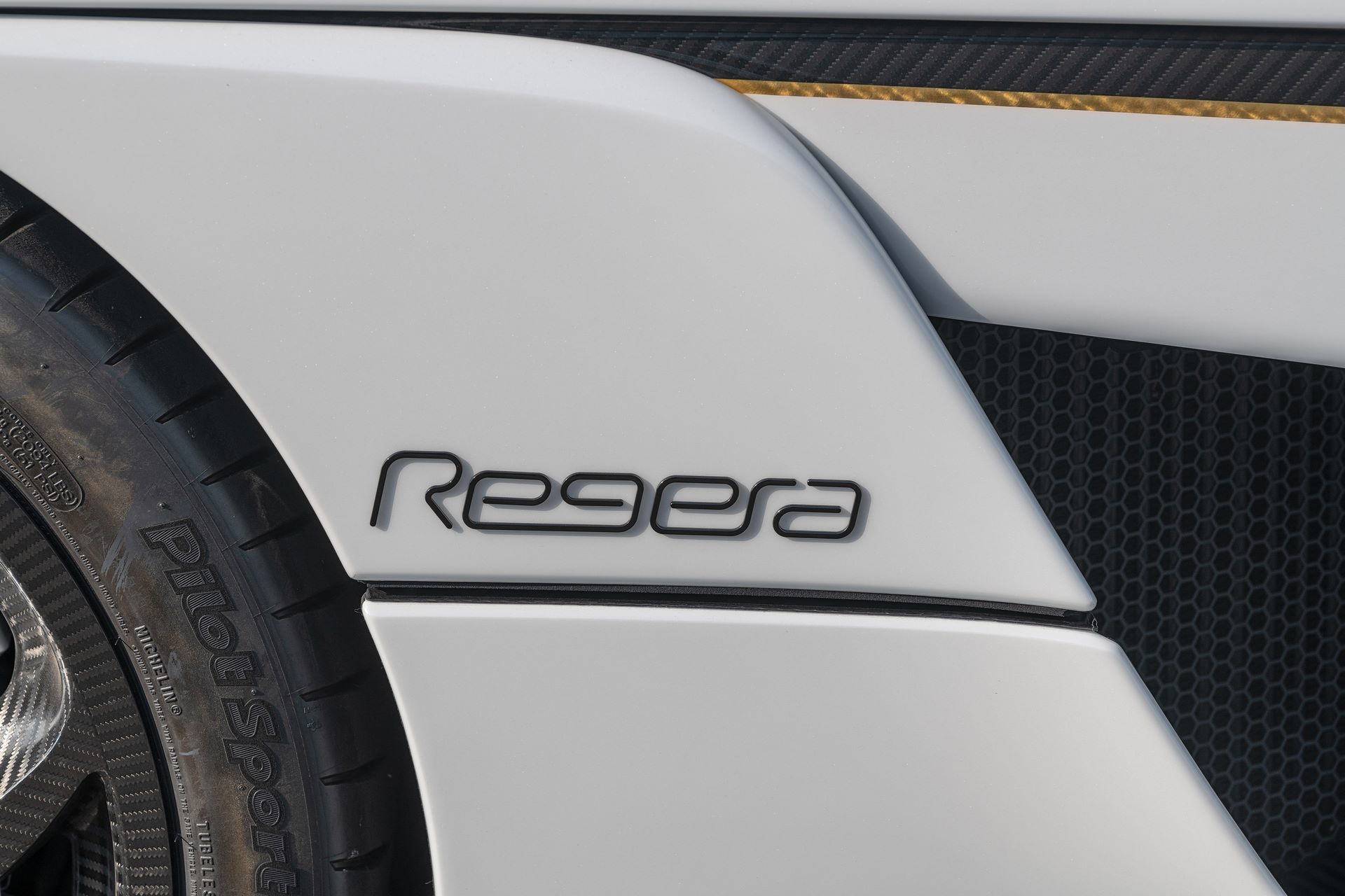 Koenigsegg-Regera-10