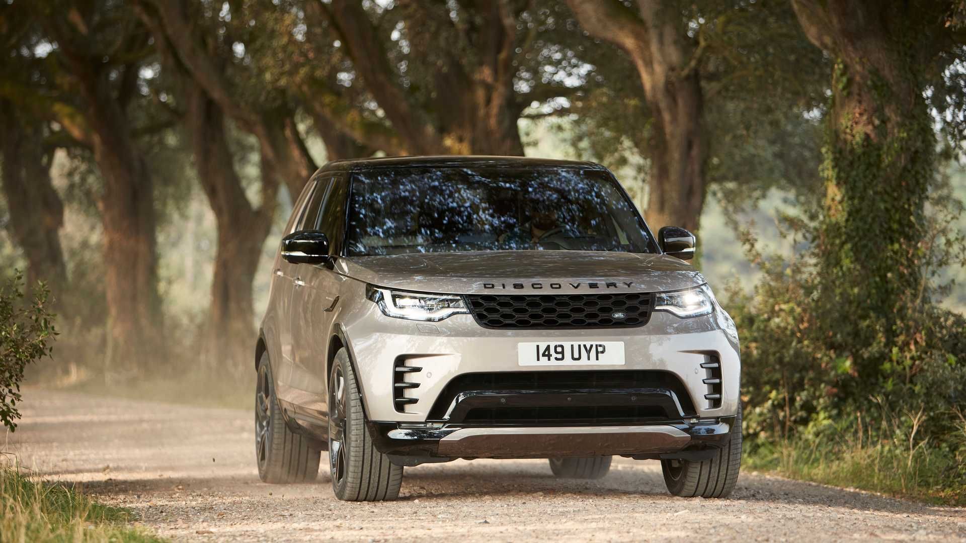 2021-Land-Rover-Discovery-23
