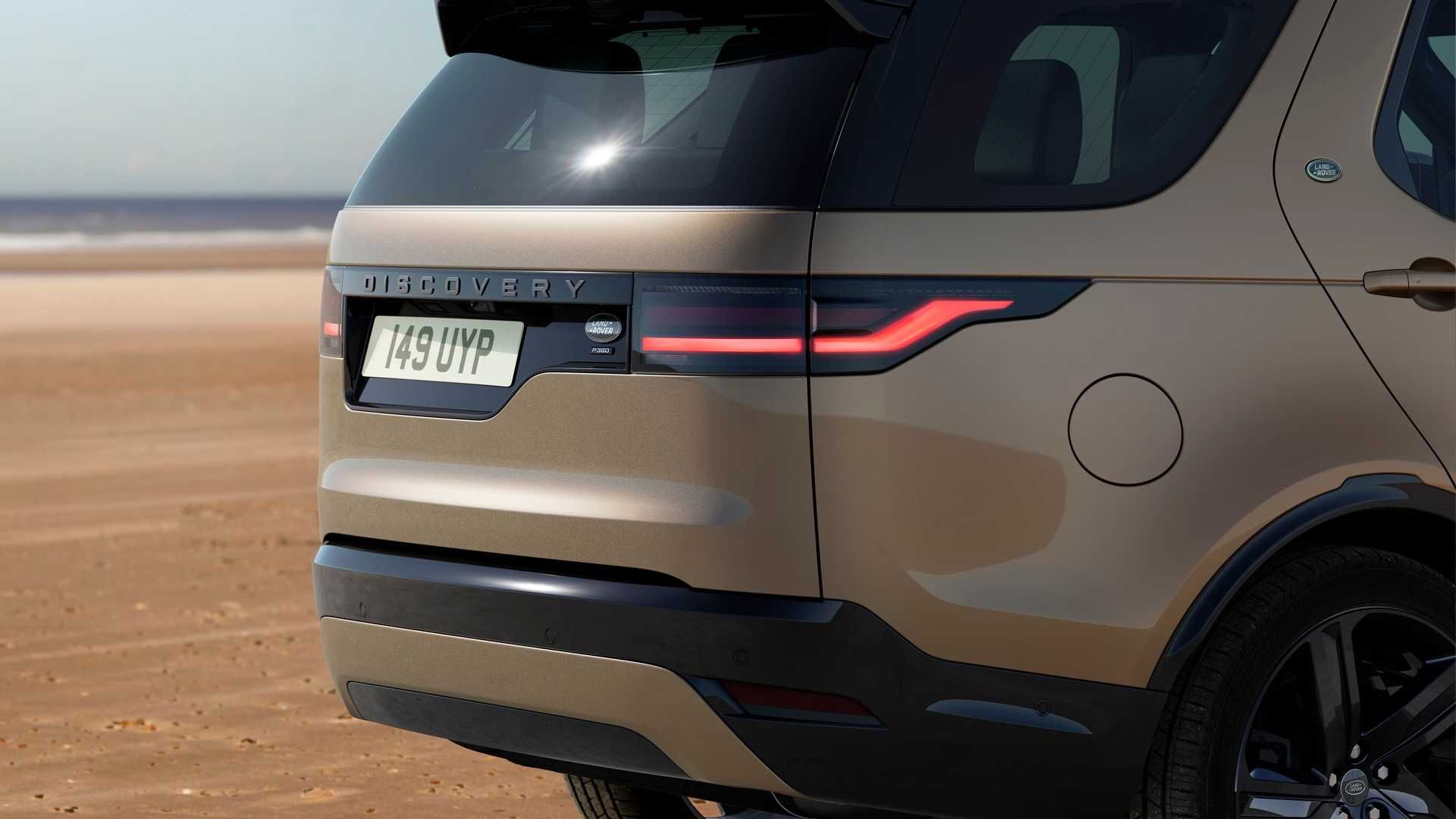 2021-Land-Rover-Discovery-41