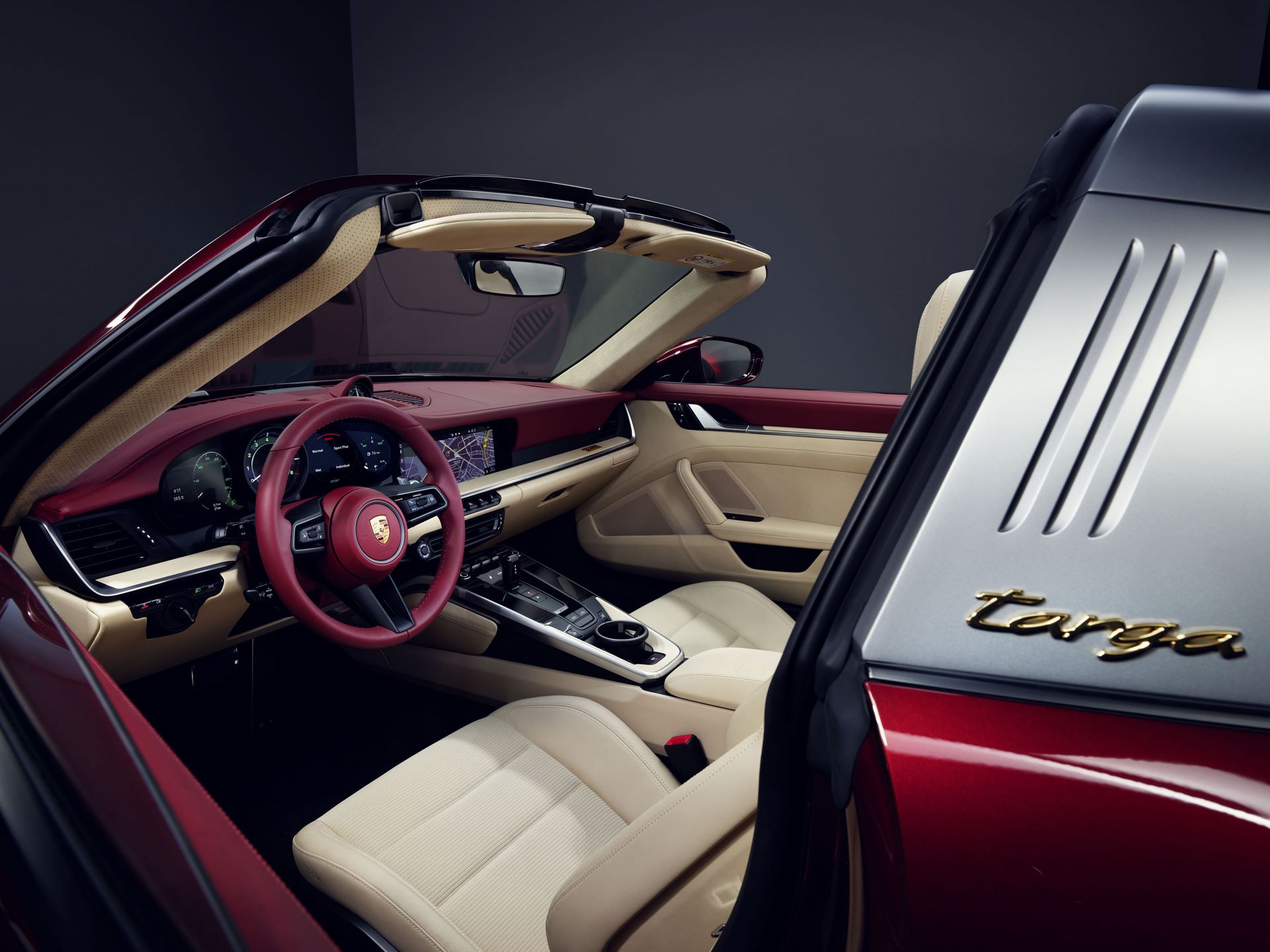 Porsche-911-Targa-4S-Heritage-Design-Edition-36