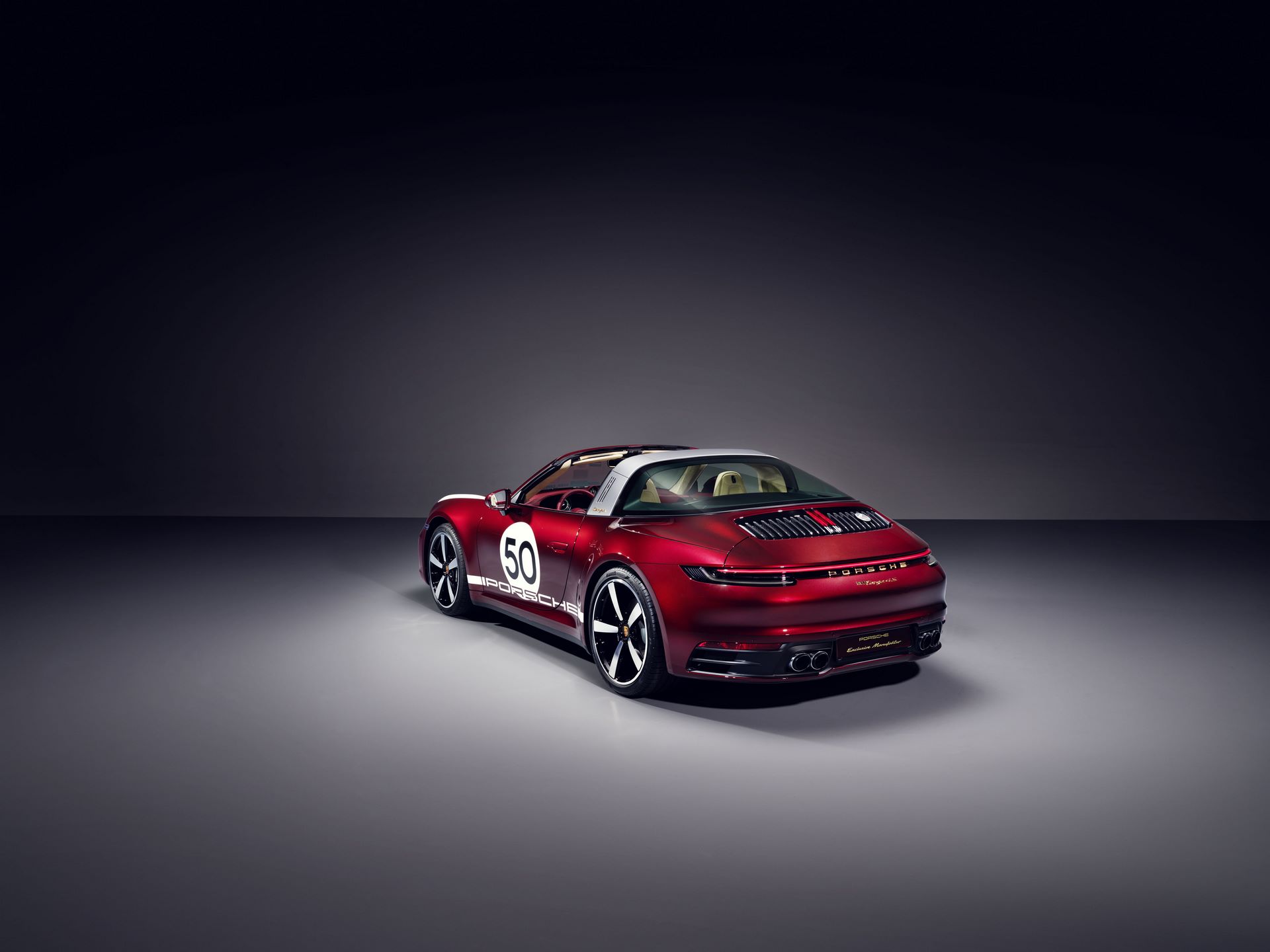 Porsche-911-Targa-4S-Heritage-Design-Edition-38