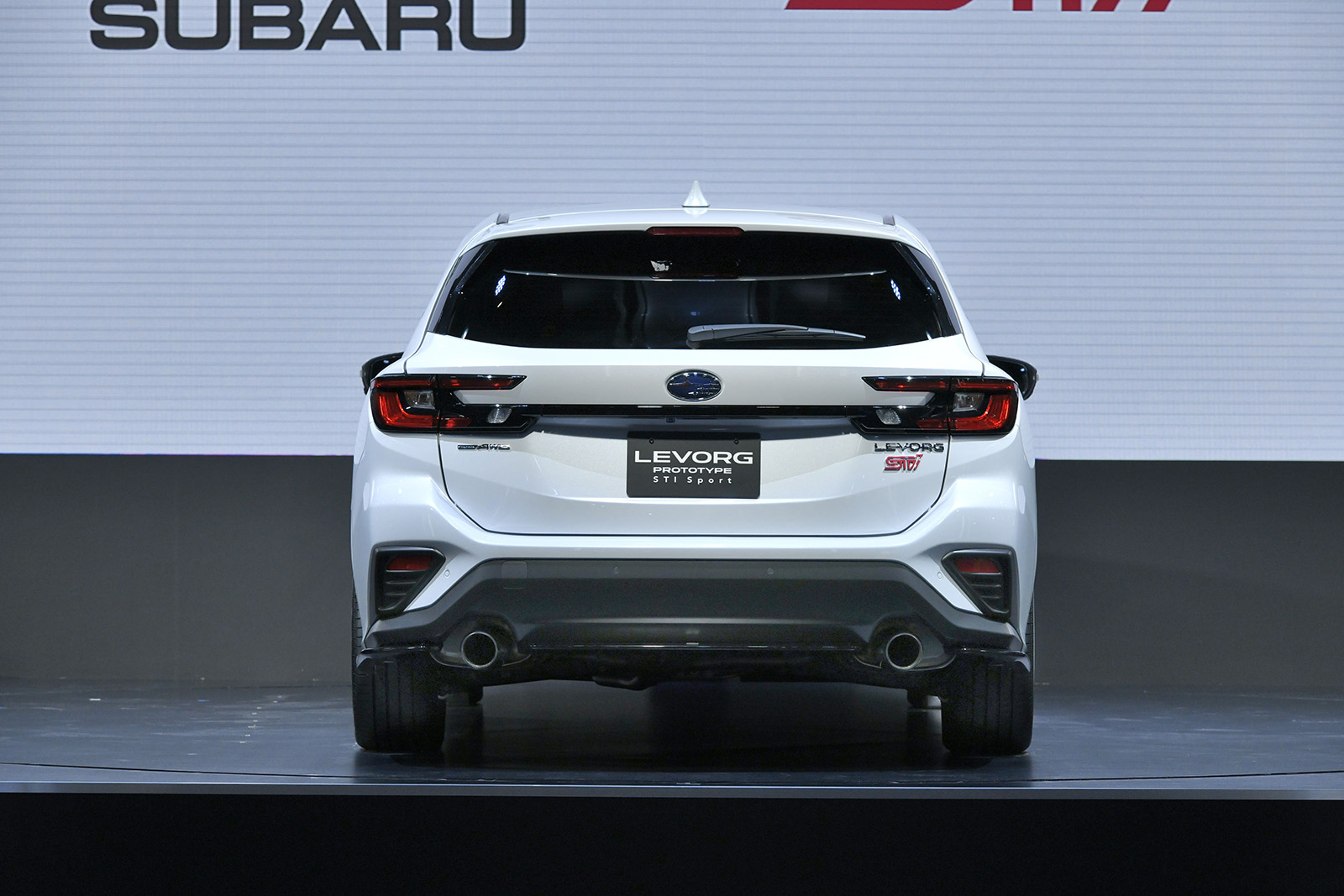 Subaru-Levorg-STI-Sport-Prototype-4