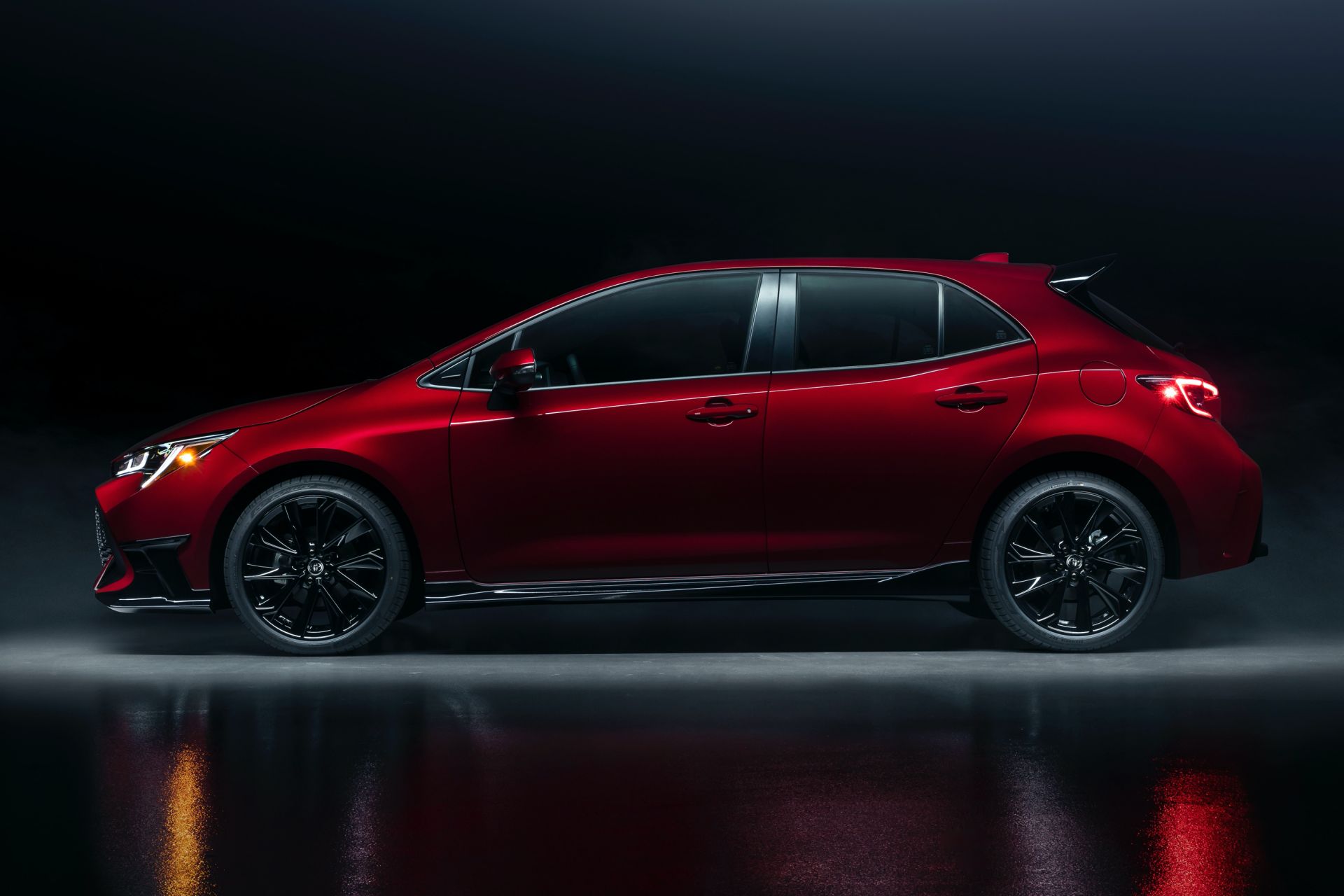 Toyota_Corolla_Special_Edition_0001