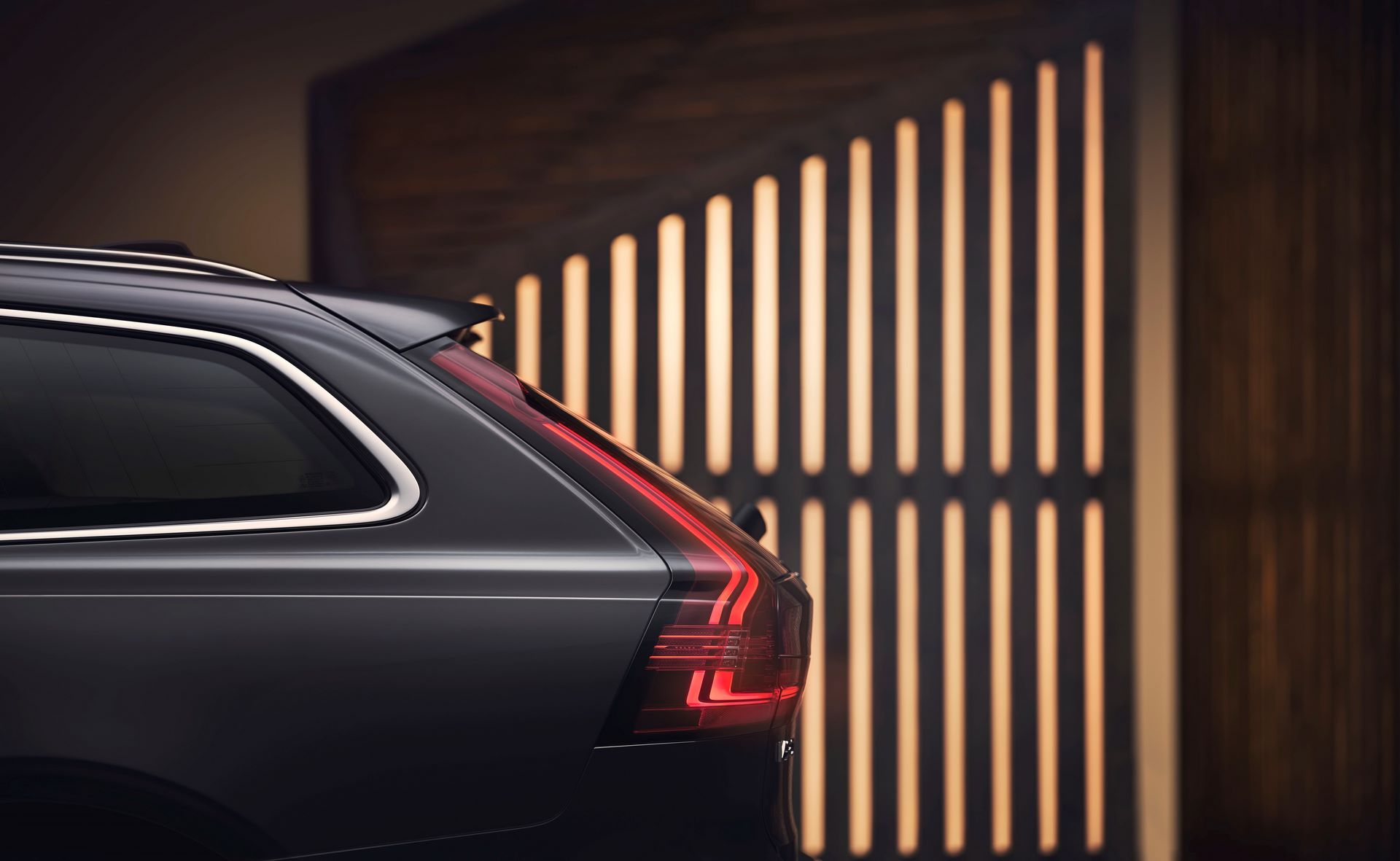 Studio images - the refreshed Volvo V90 Recharge