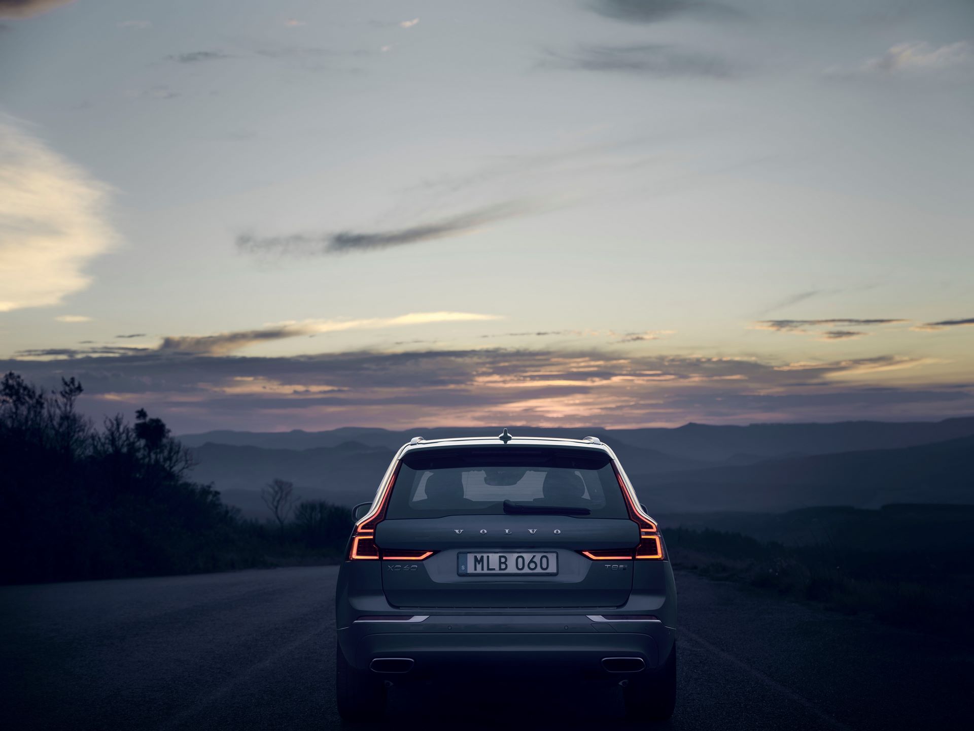 The refreshed Volvo XC60 T8 AWD in Osmium Grey metallic