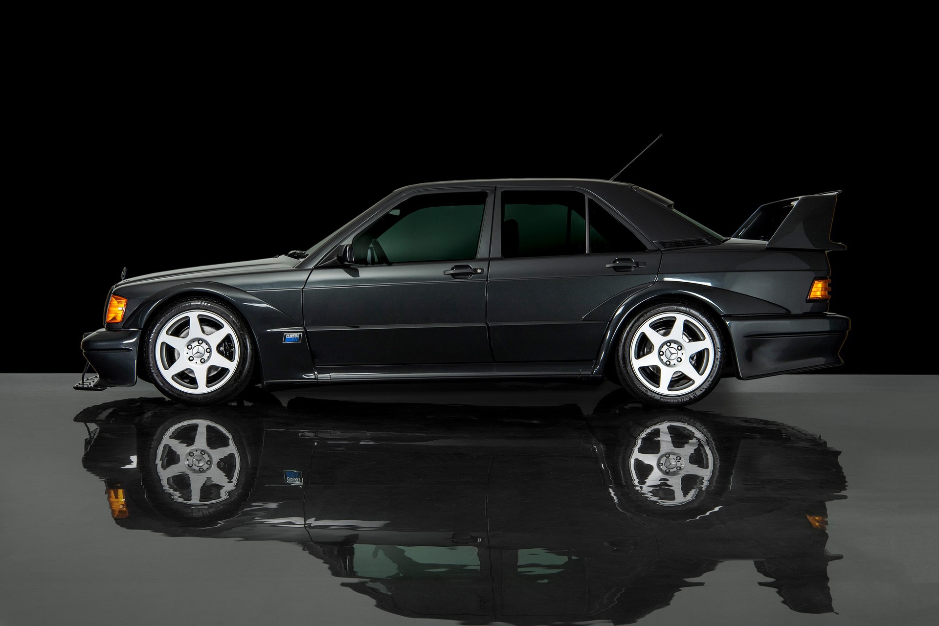 1990_Mercedes_Benz_190E_25-16_Evolution_II_sales_0011