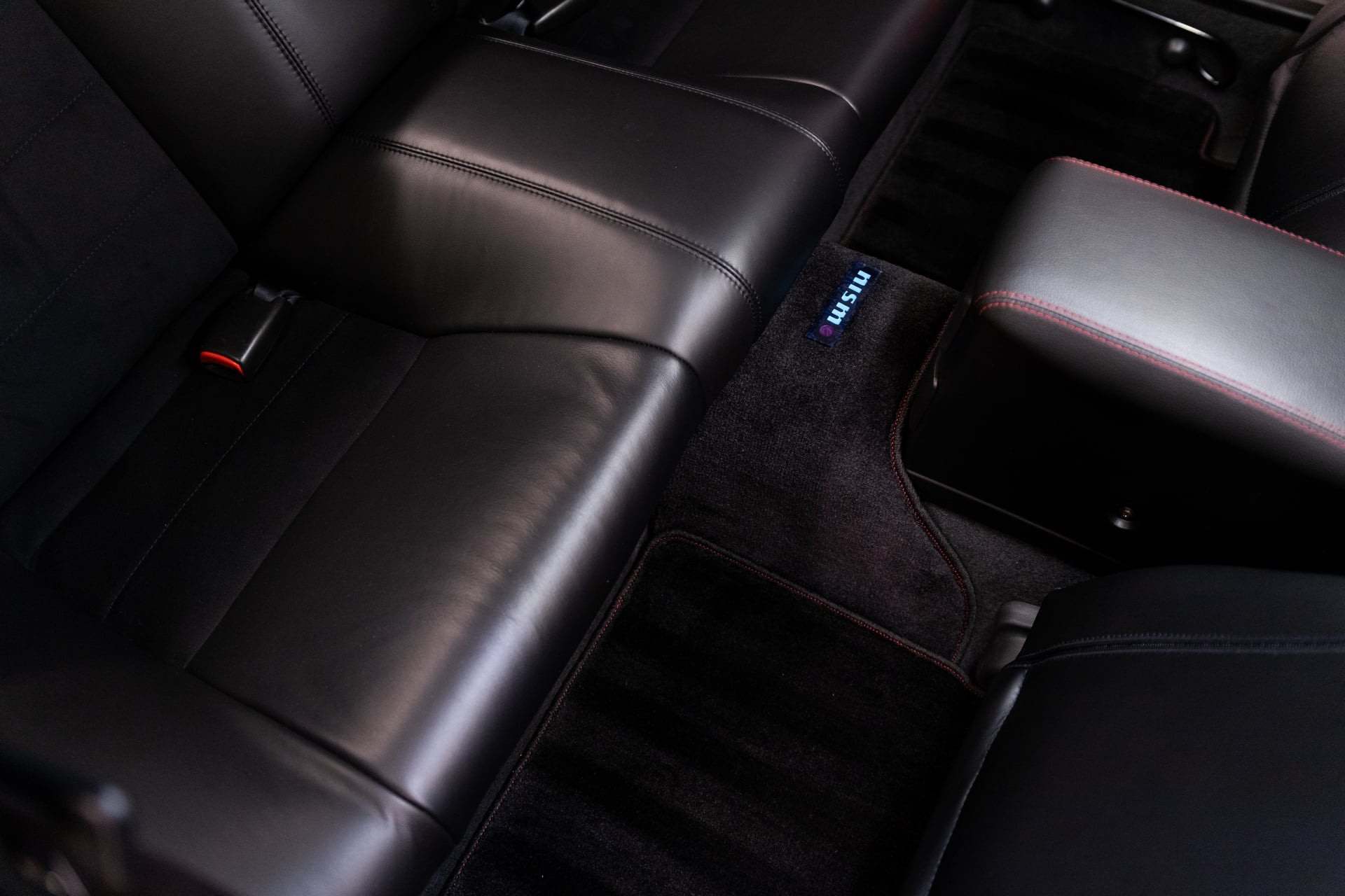 1999_Nissan_Skyline_R34_GT-R_Nismo_Clubman_Race_Spec_sale-0A0030