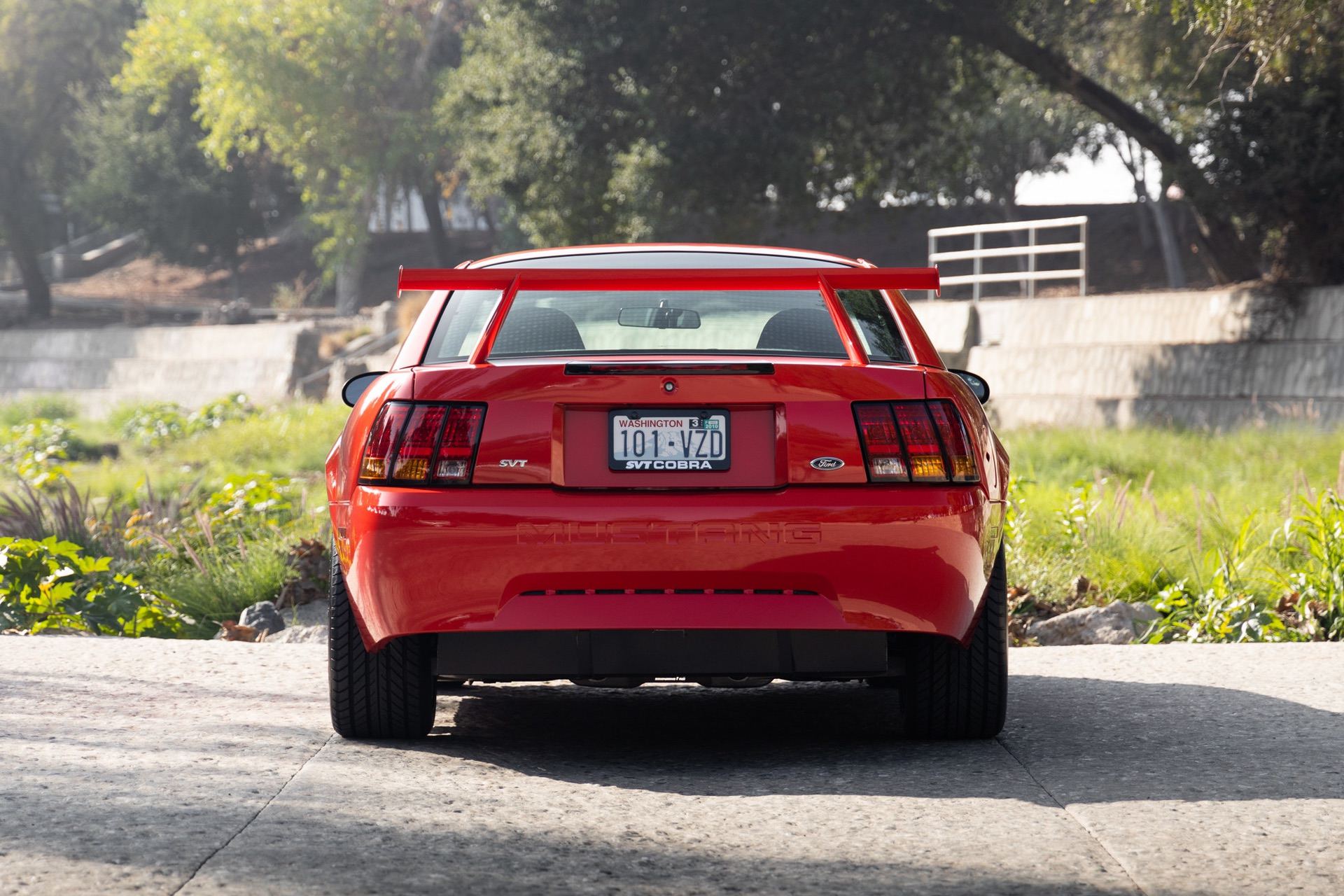 2000_Ford_Mustang_SVT_Cobra_R_sale-0001