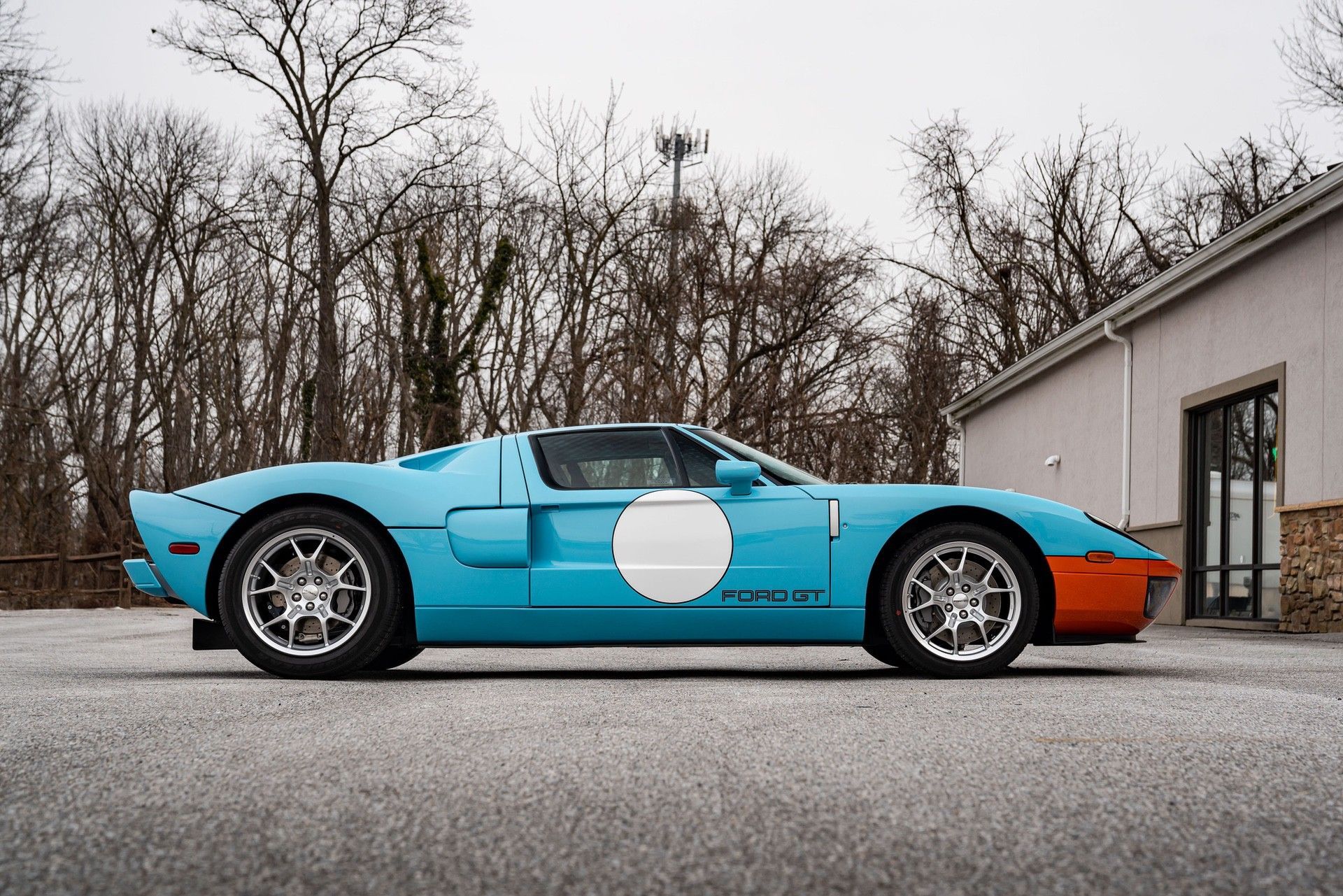 2006_Ford_GT_Heritage_sale-0005