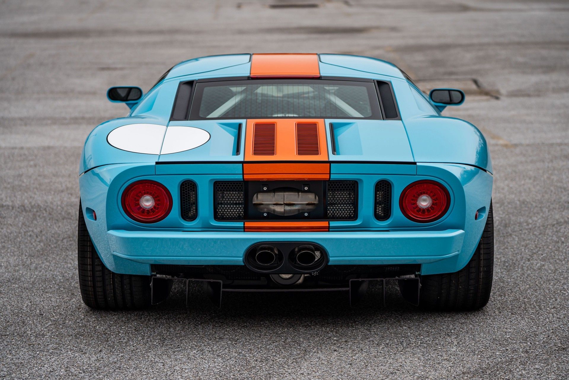 2006_Ford_GT_Heritage_sale-0007