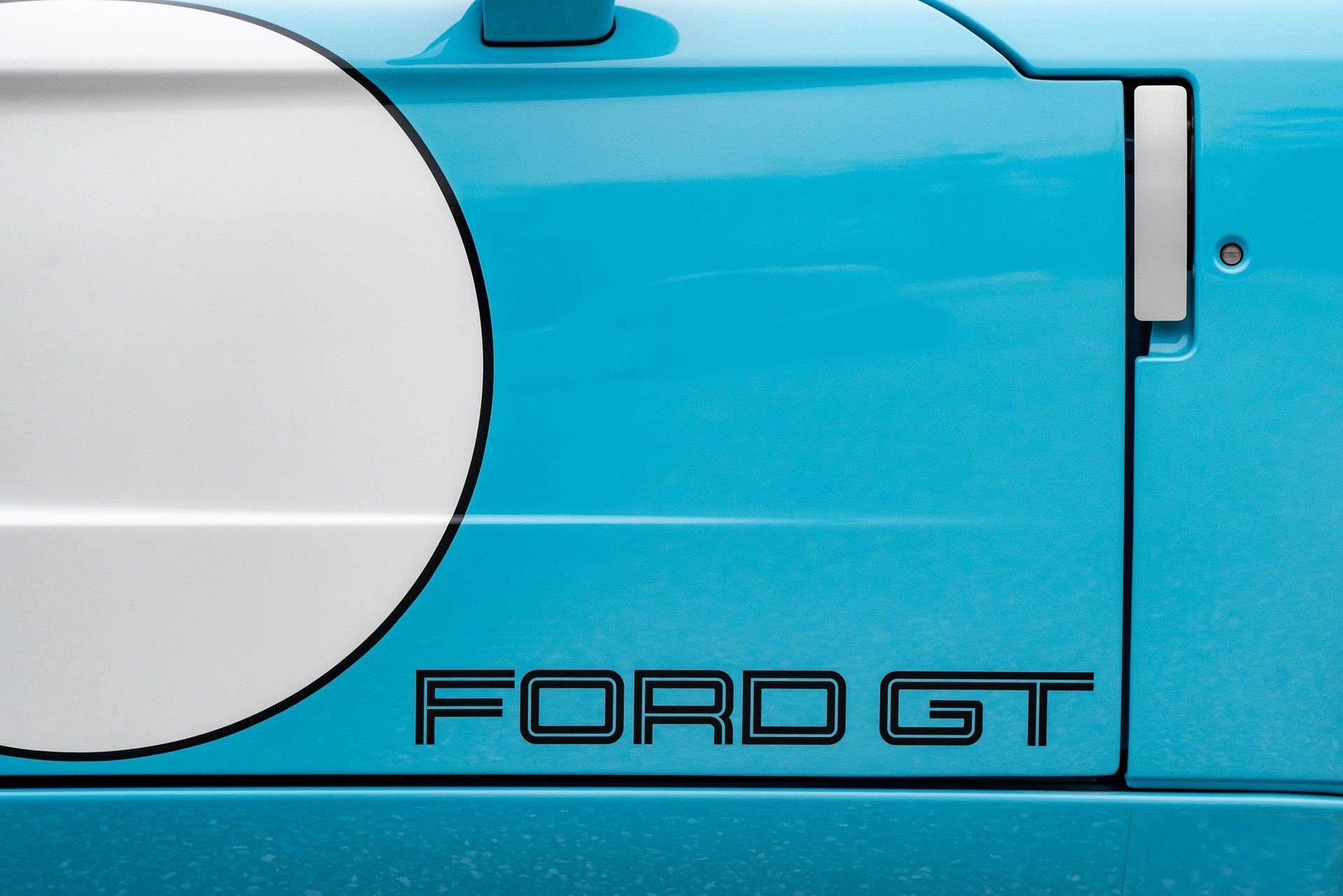2006_Ford_GT_Heritage_sale-0018