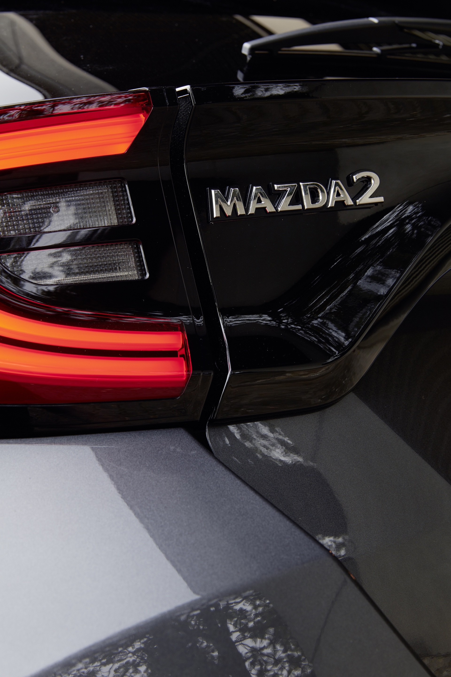 2022_Mazda2_Hybrid-0005