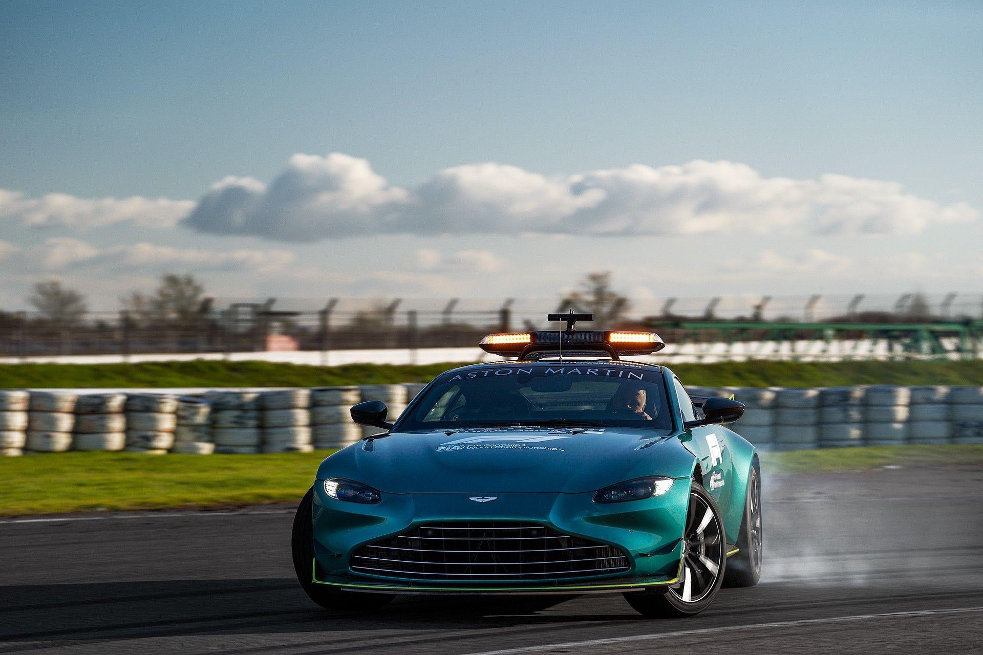 AstonMartinVantage_OfficialSafetyCarofFormulaOne_03