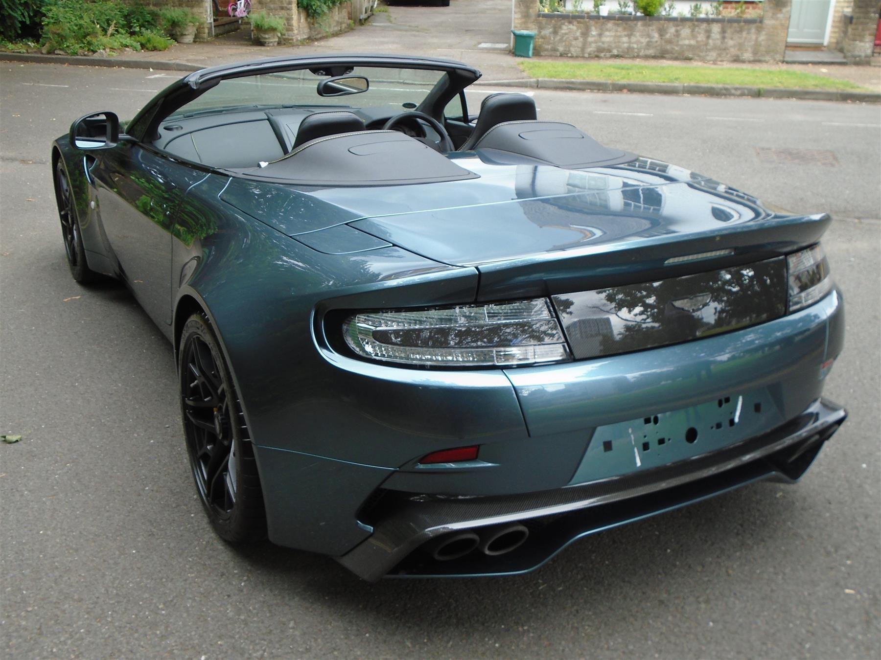 Aston_Martin_V12_Vantage_V600_Roadster_sale-0004