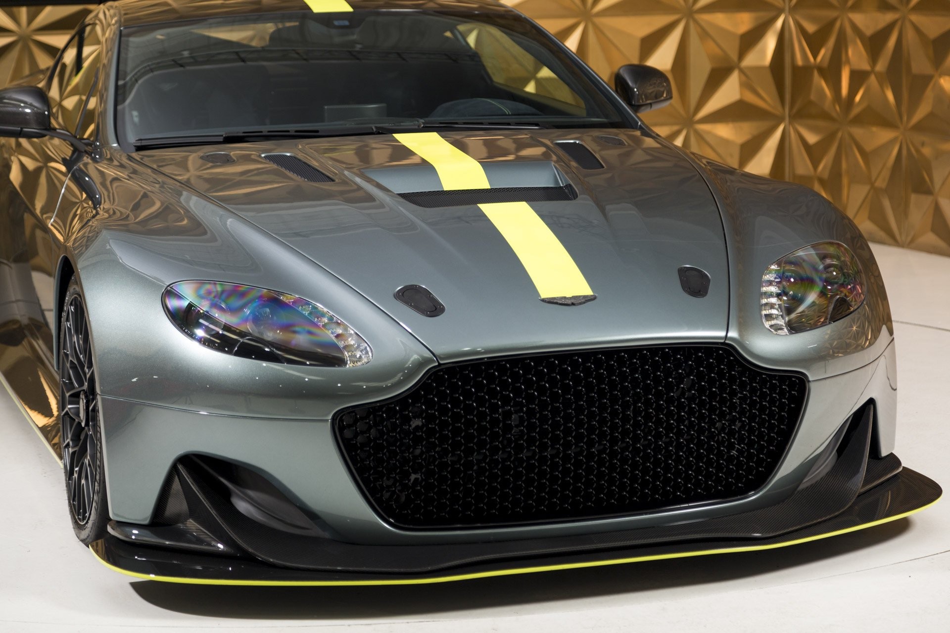 Aston_Martin_Vantage_AMR_Pro_sale-0006