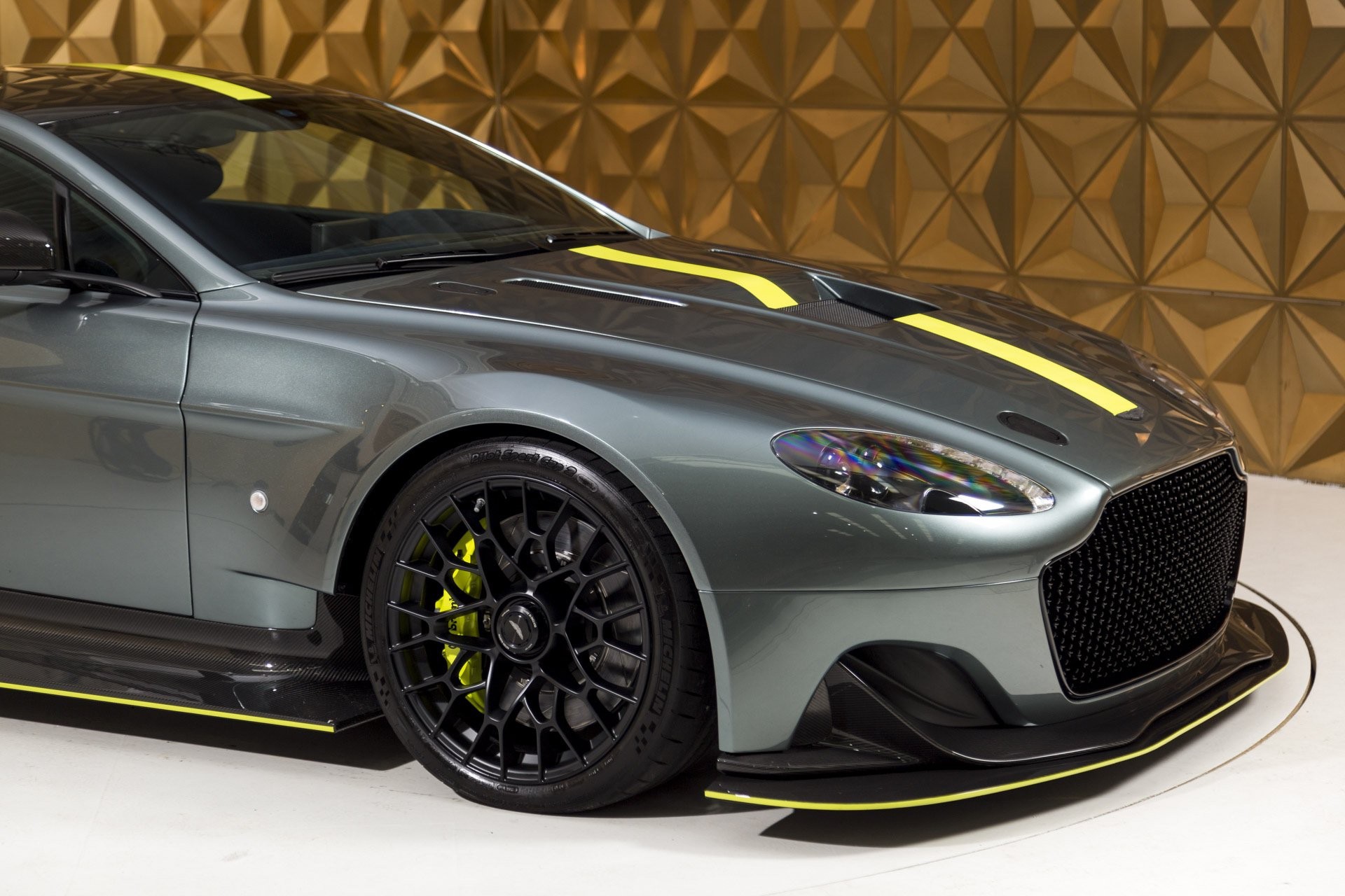 Aston_Martin_Vantage_AMR_Pro_sale-0007