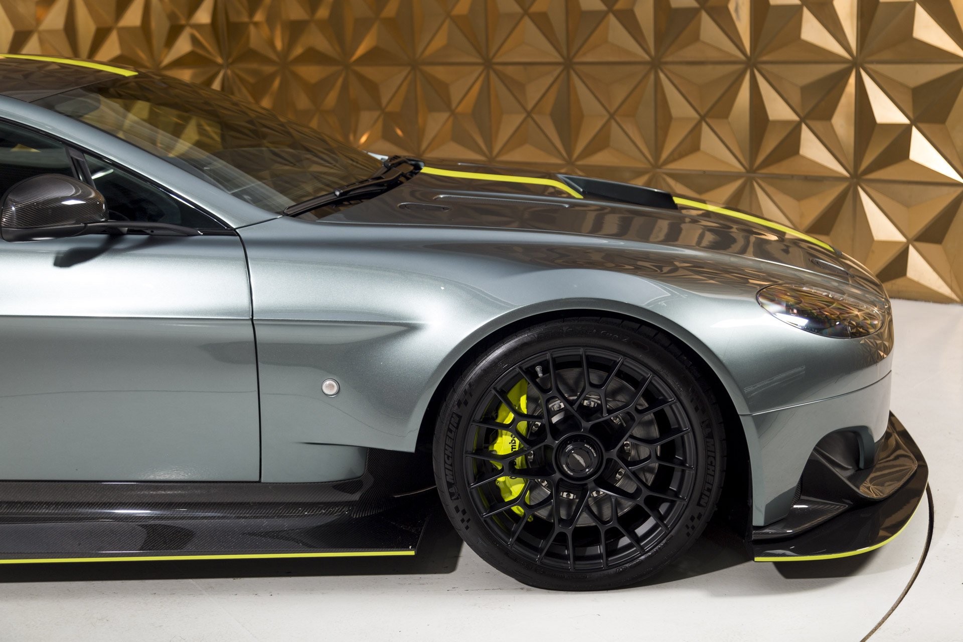 Aston_Martin_Vantage_AMR_Pro_sale-0021