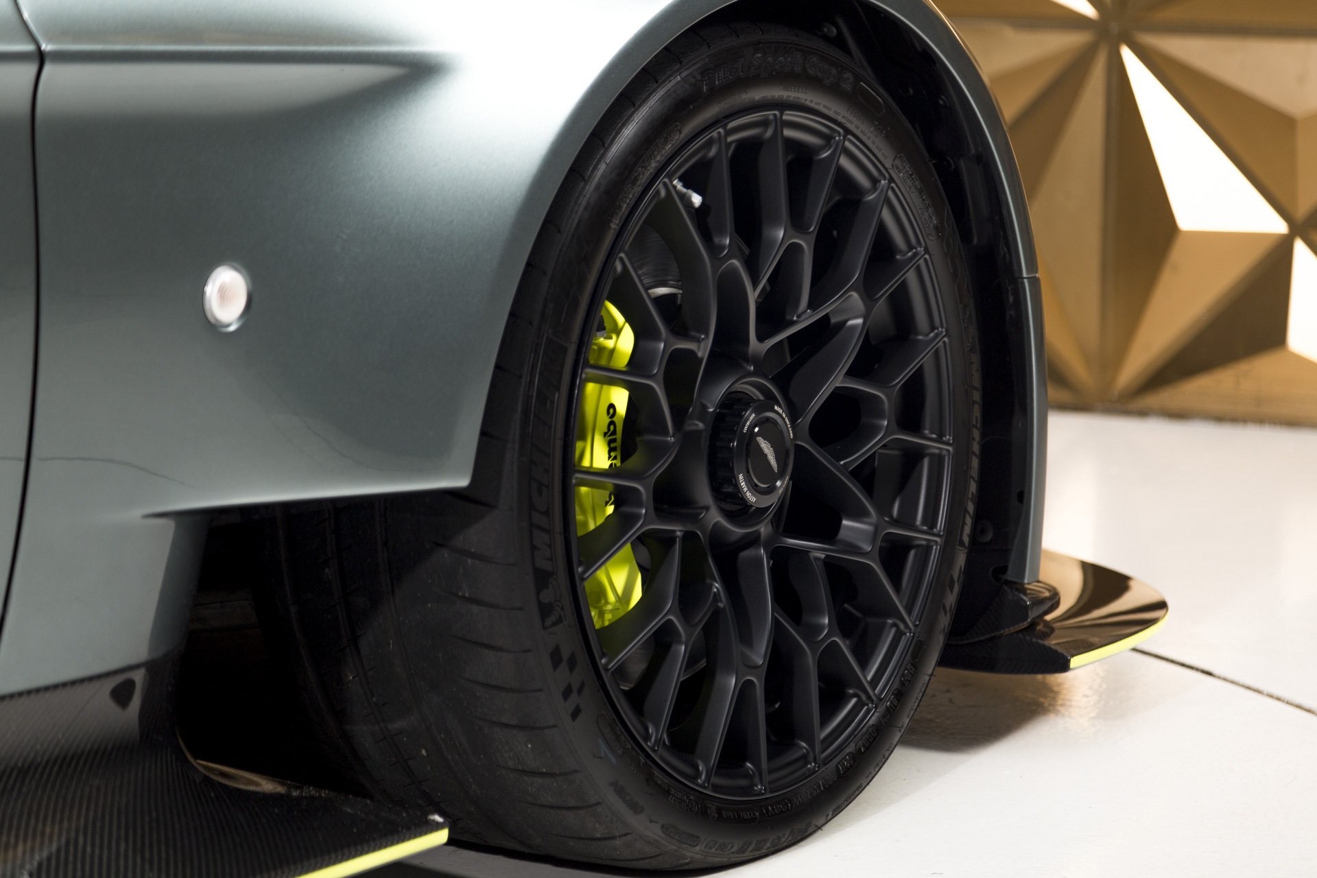 Aston_Martin_Vantage_AMR_Pro_sale-0023