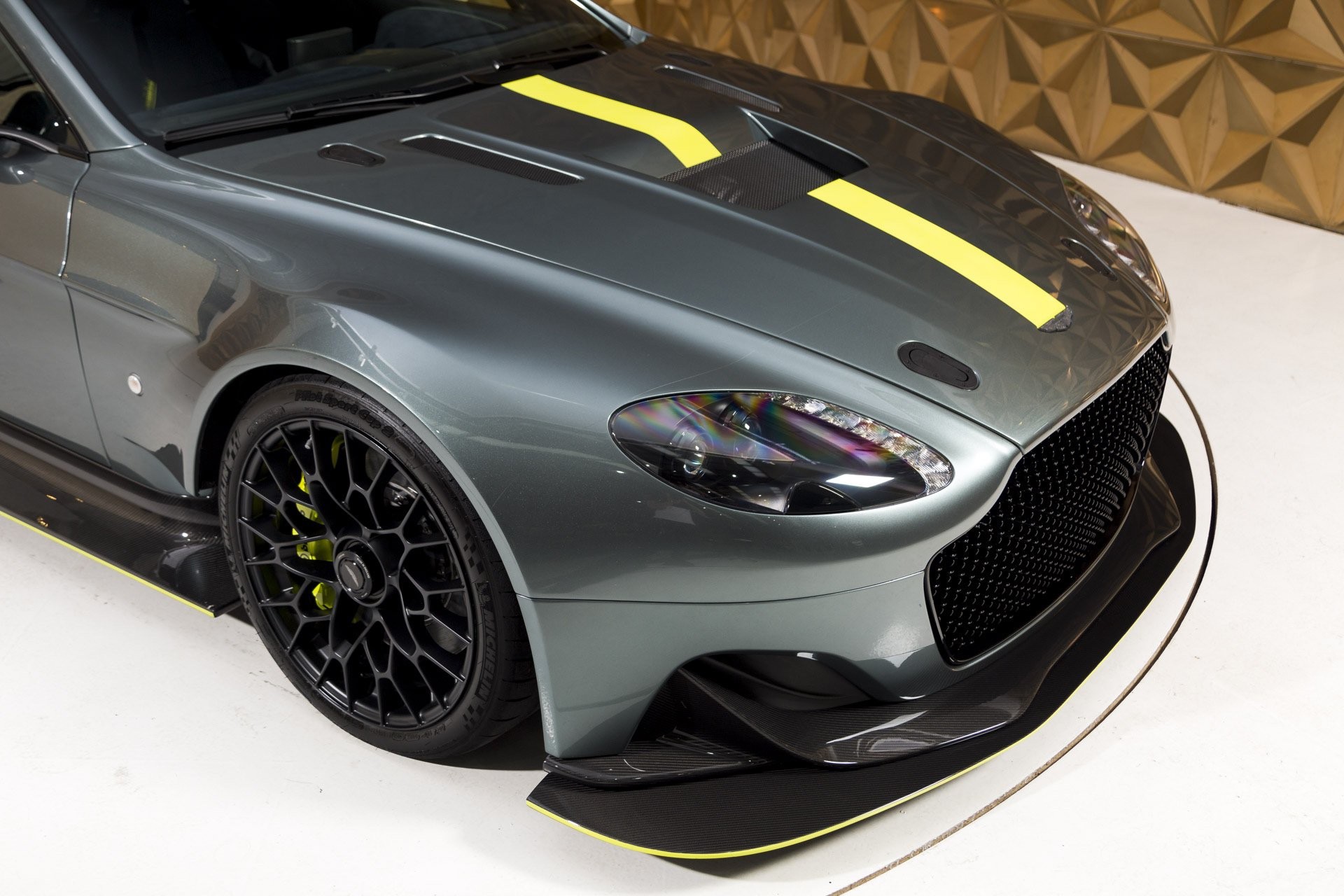 Aston_Martin_Vantage_AMR_Pro_sale-0026