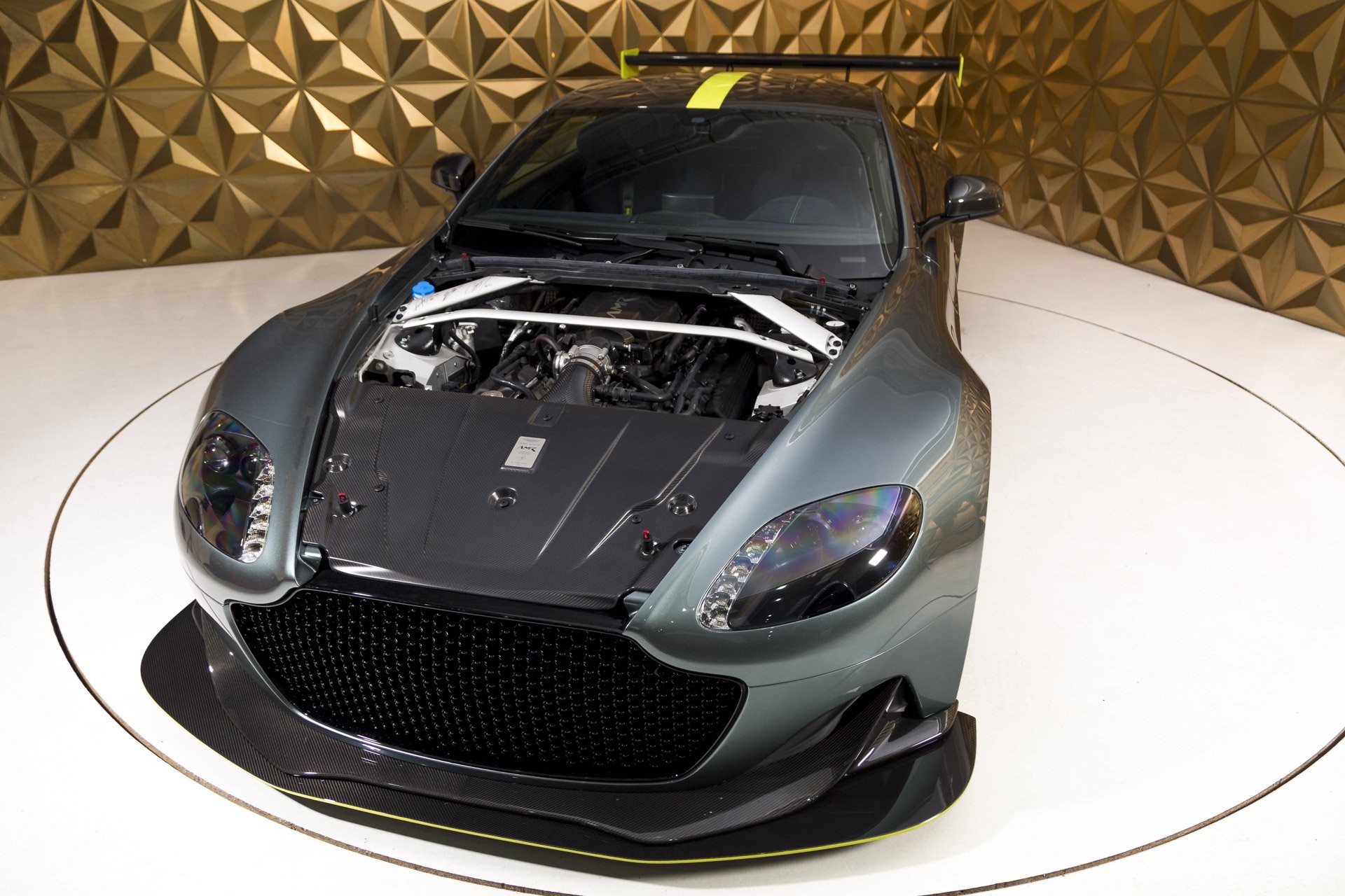 Aston_Martin_Vantage_AMR_Pro_sale-0034
