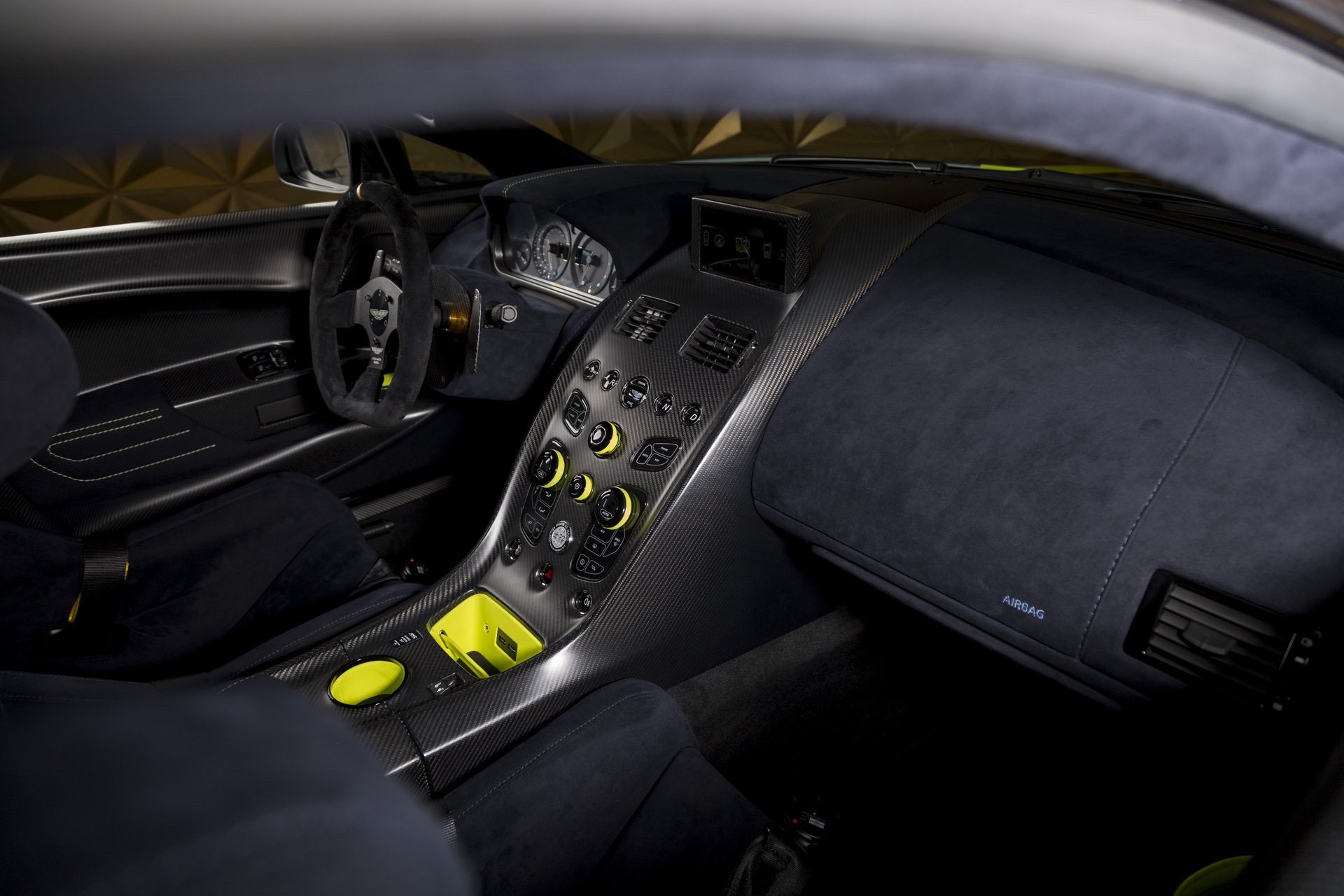 Aston_Martin_Vantage_AMR_Pro_sale-0035