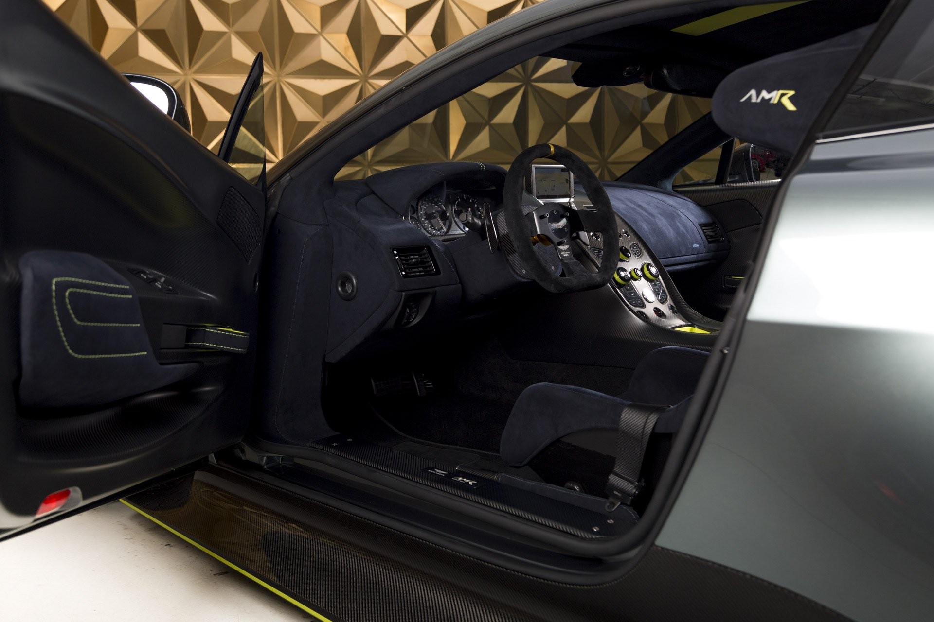 Aston_Martin_Vantage_AMR_Pro_sale-0047