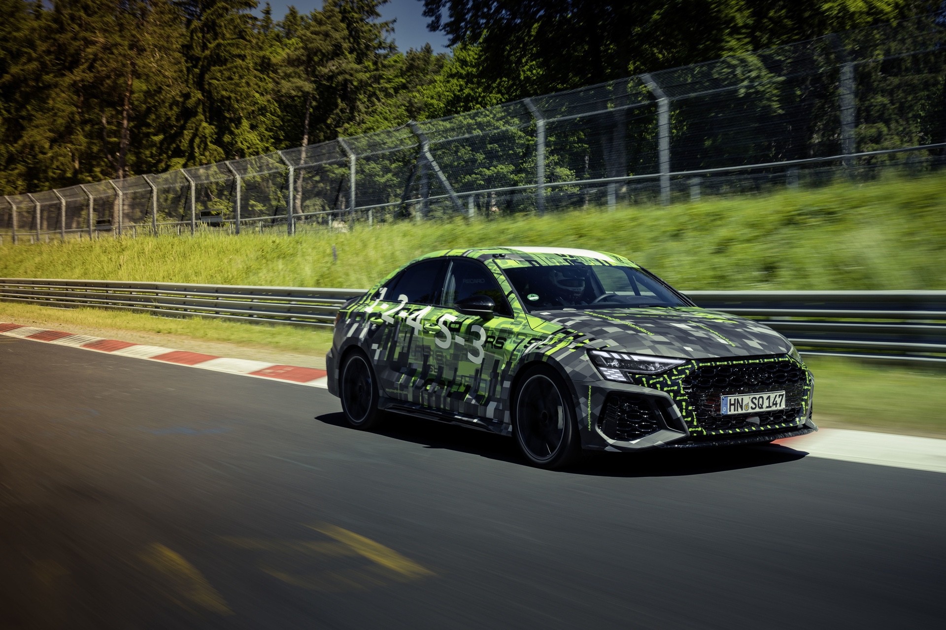 Audi_RS3_Sedan_Nurburgring_lap_record-0004