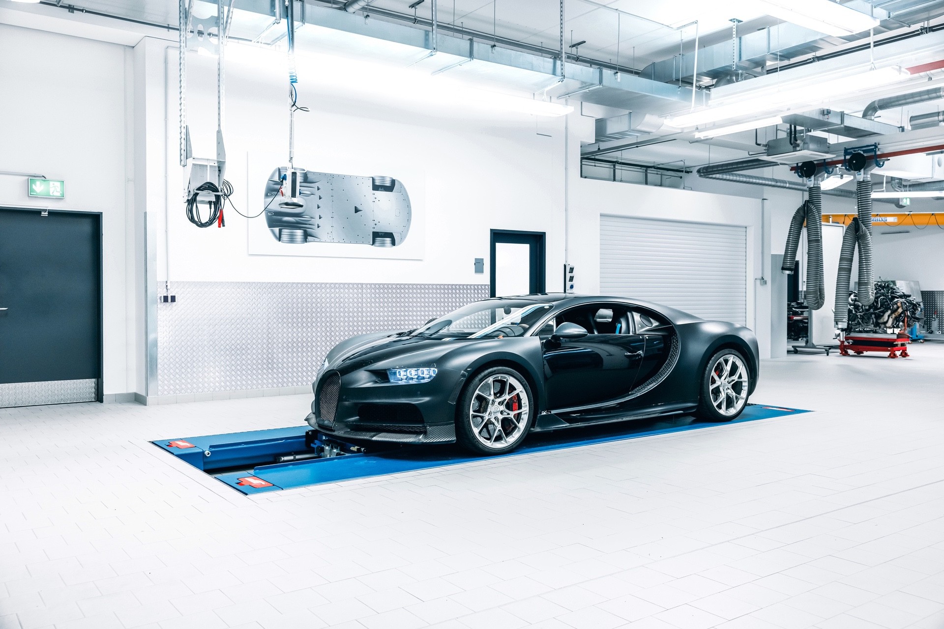 Bugatti_Chiron_Prototype_4-005-0003