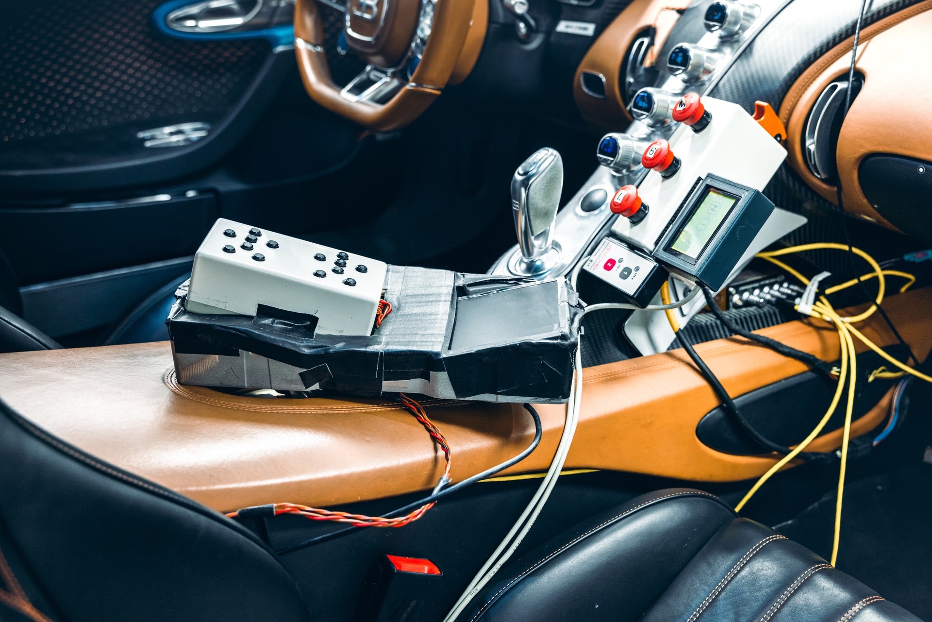 Bugatti_Chiron_Prototype_4-005-0008