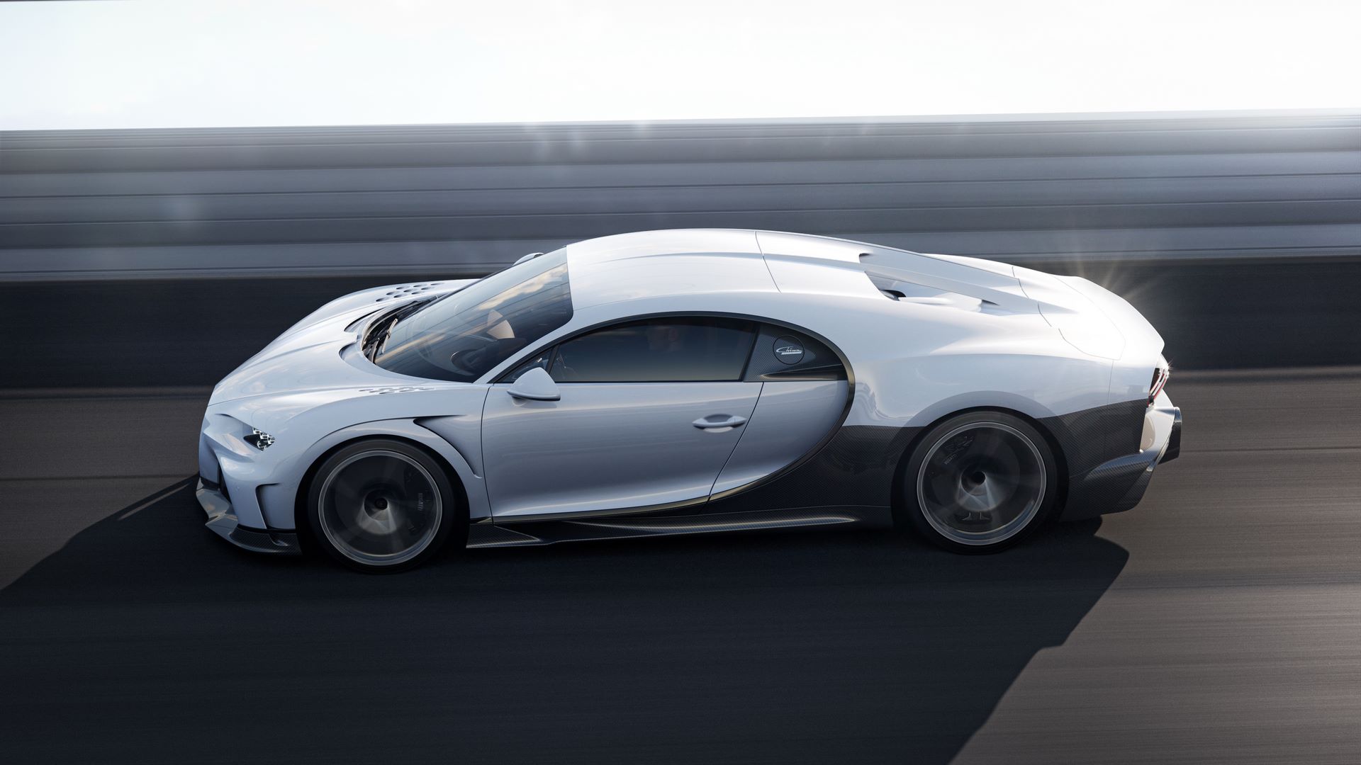 02_05_bugatti_chiron_super_sport_high_speed_side