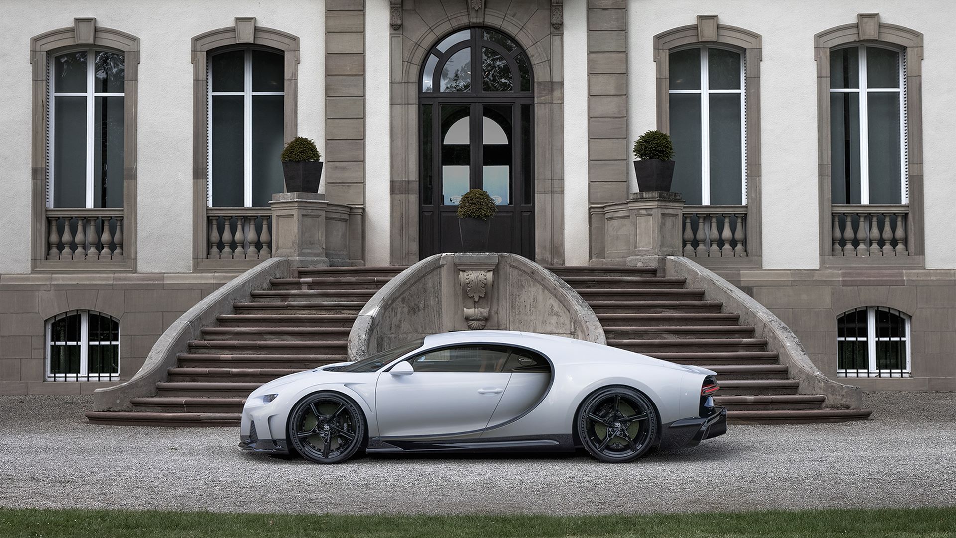 03-01_bugatti_chiron_super_sport_molsheim_3-4-side