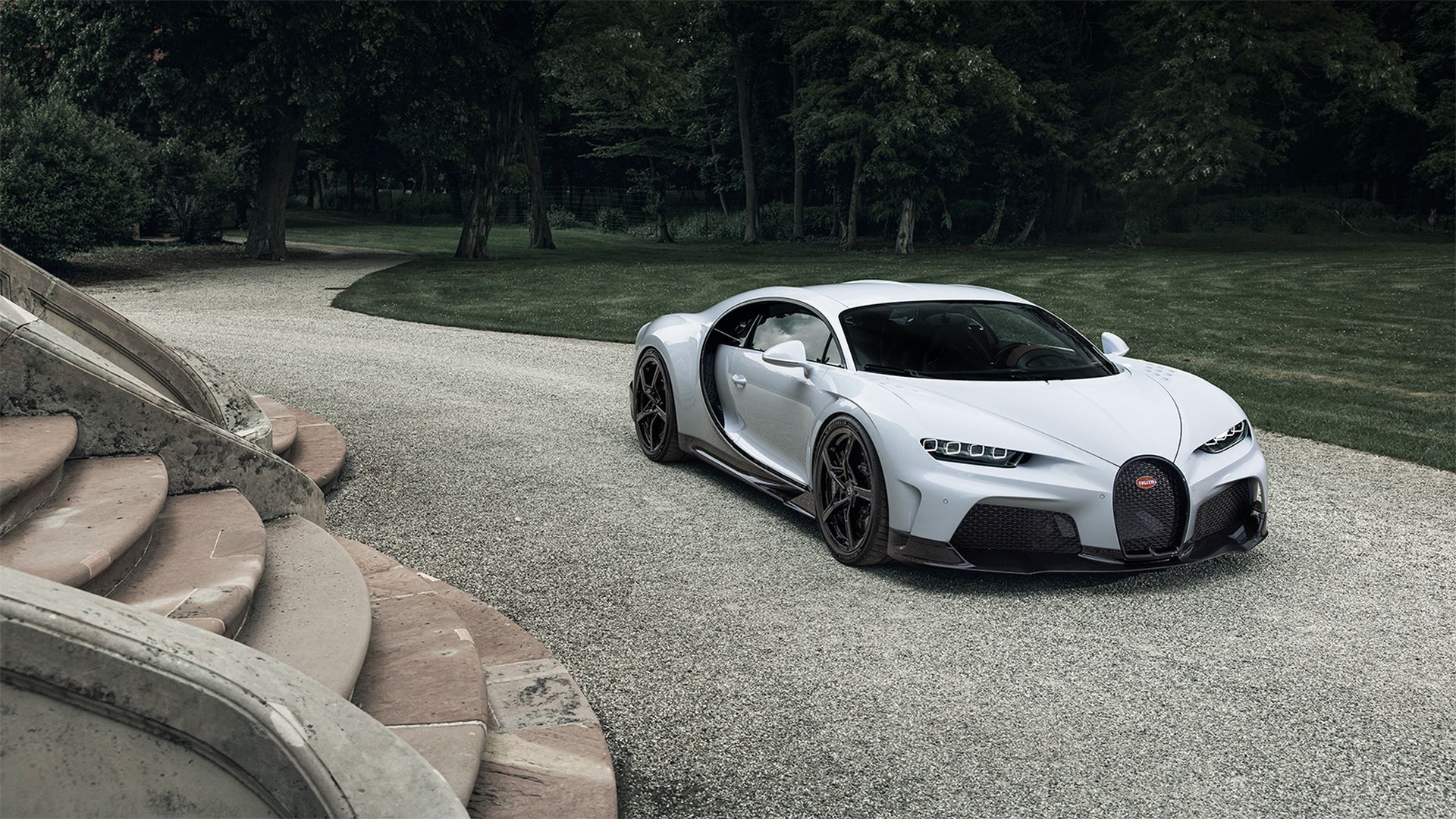 03-03_bugatti_chiron_super_sport_molsheim_3-4-front_right