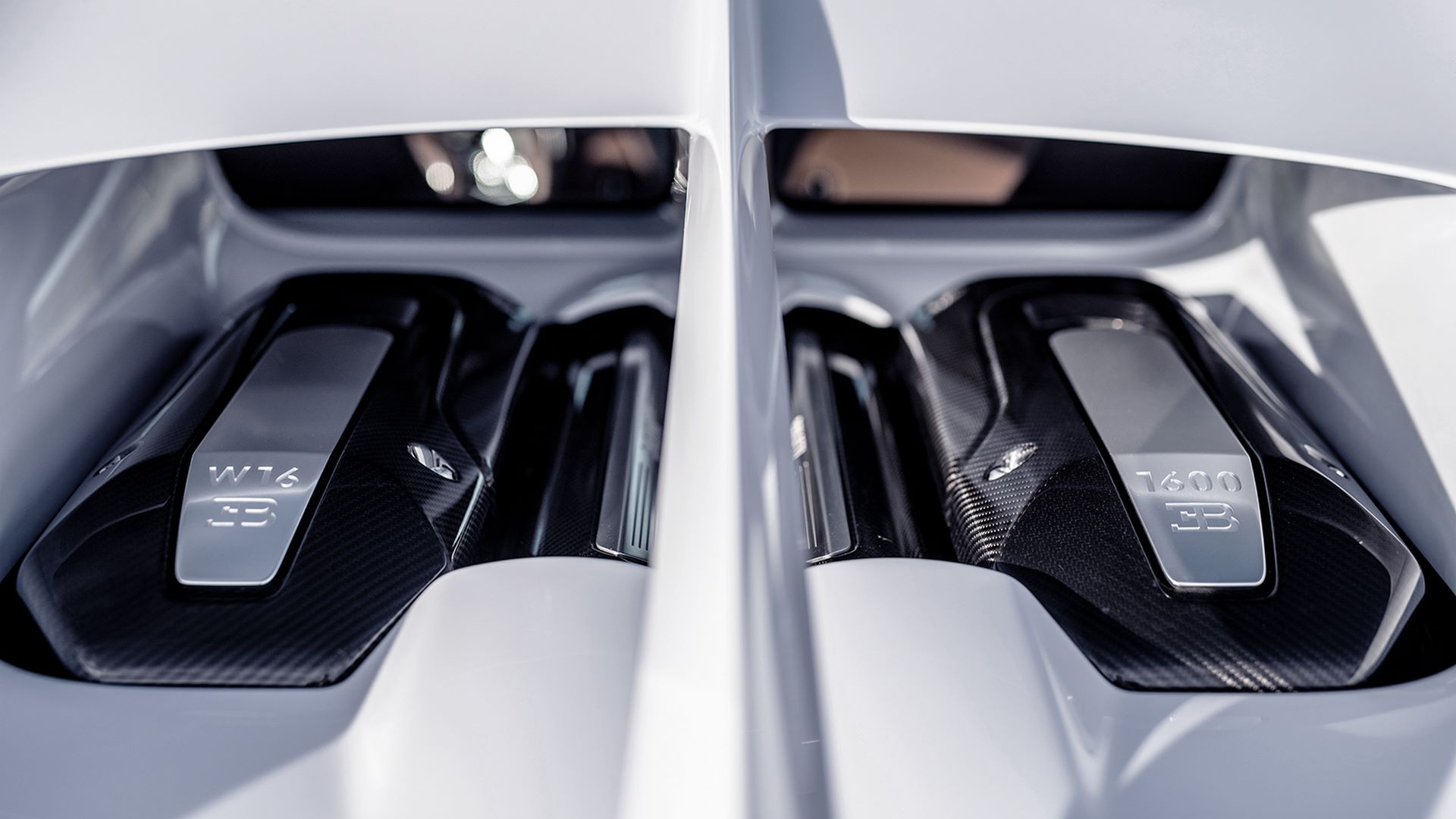 03-11_bugatti_chiron_super_sport_molsheim_detail_engie1_hr