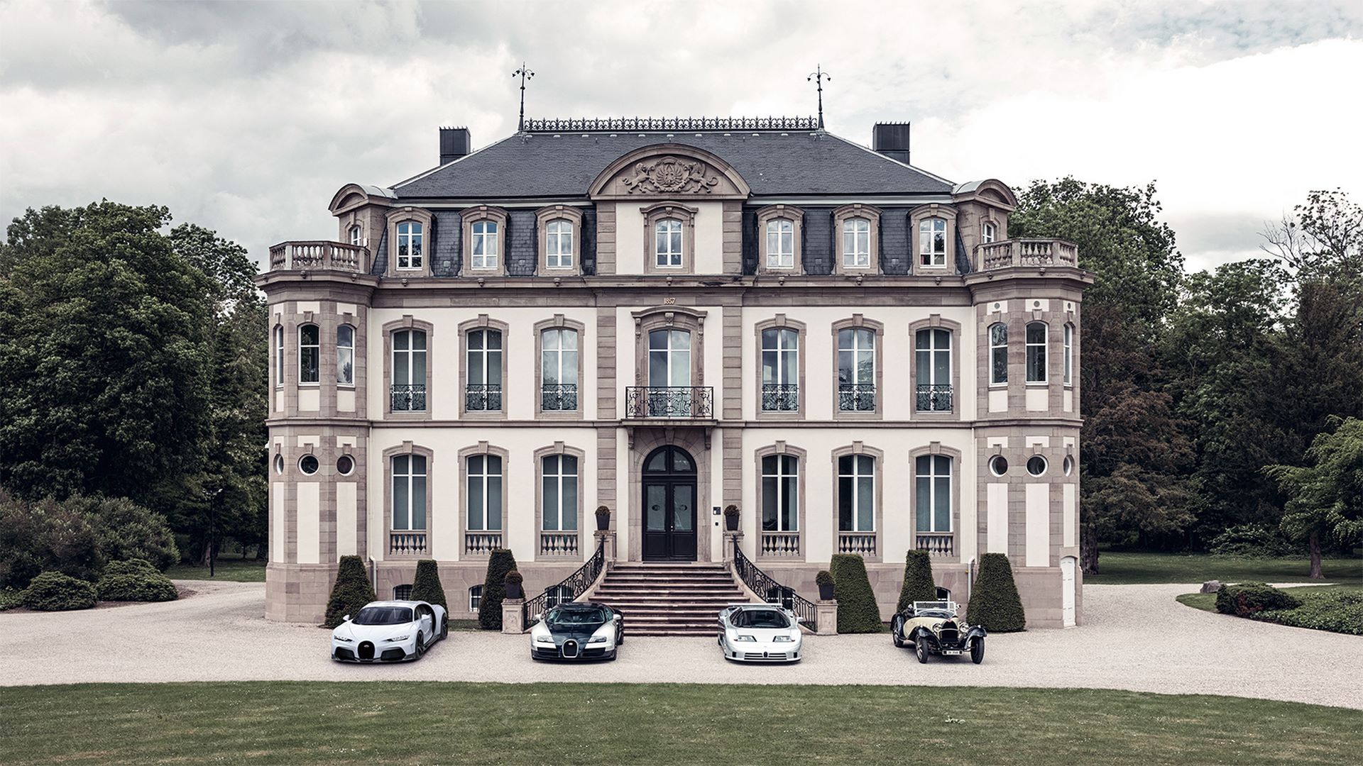 03-16_bugatti_chiron_super_sport_molsheim_lineup
