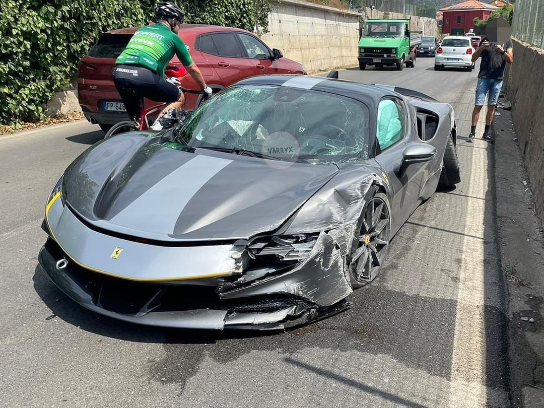 Ferrari_SF90_Stradale_Assetto_Fiorano_Package_Crash0005