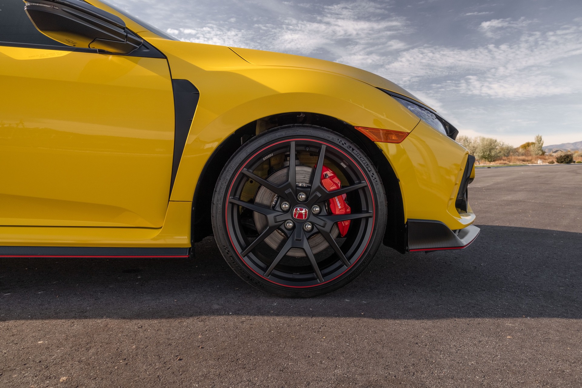 First_Honda_Civic_Type_R_Edition_sale-0000