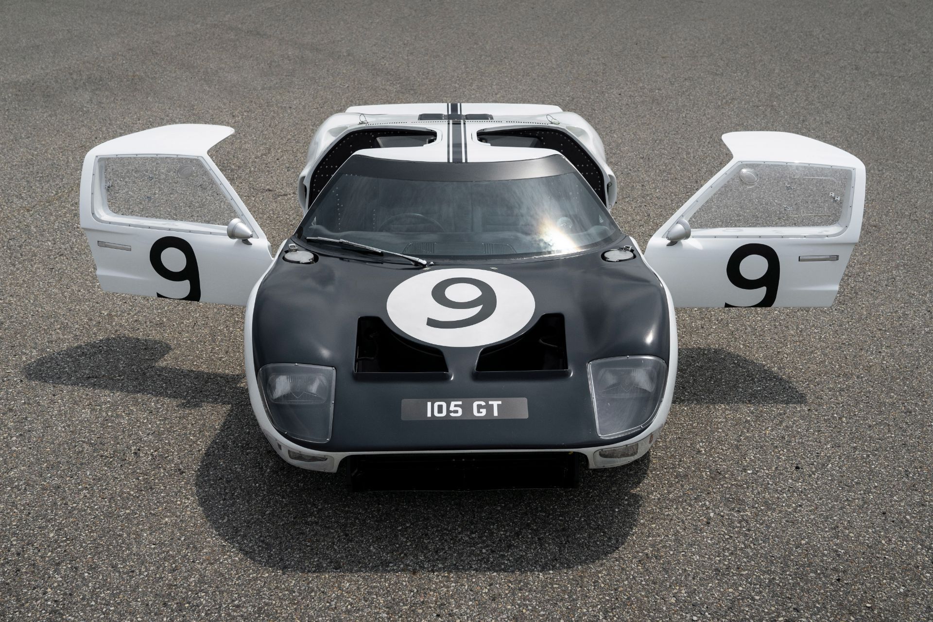 Ford-GT-Heritage-Edition-19