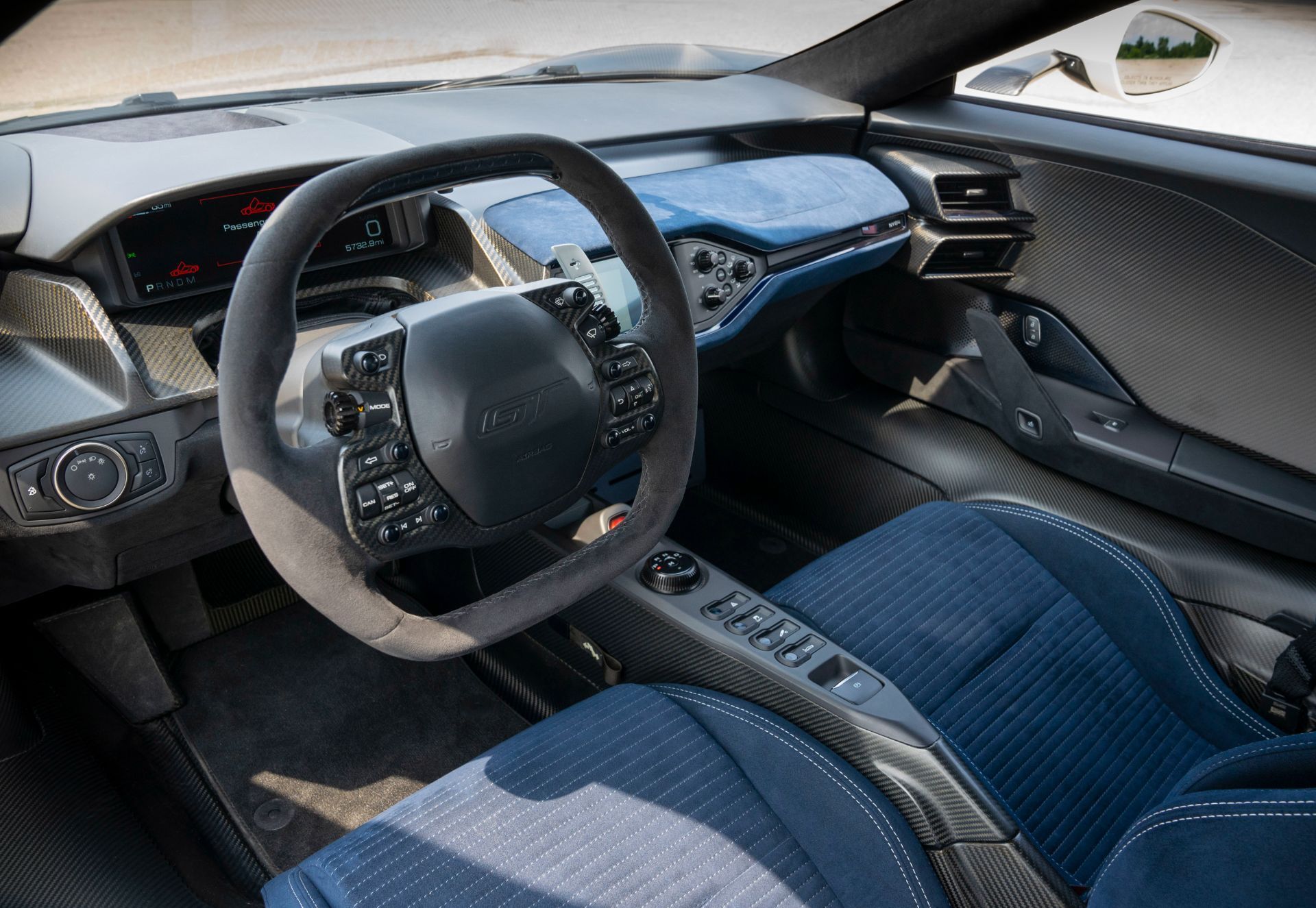 Ford-GT-Heritage-Edition-35