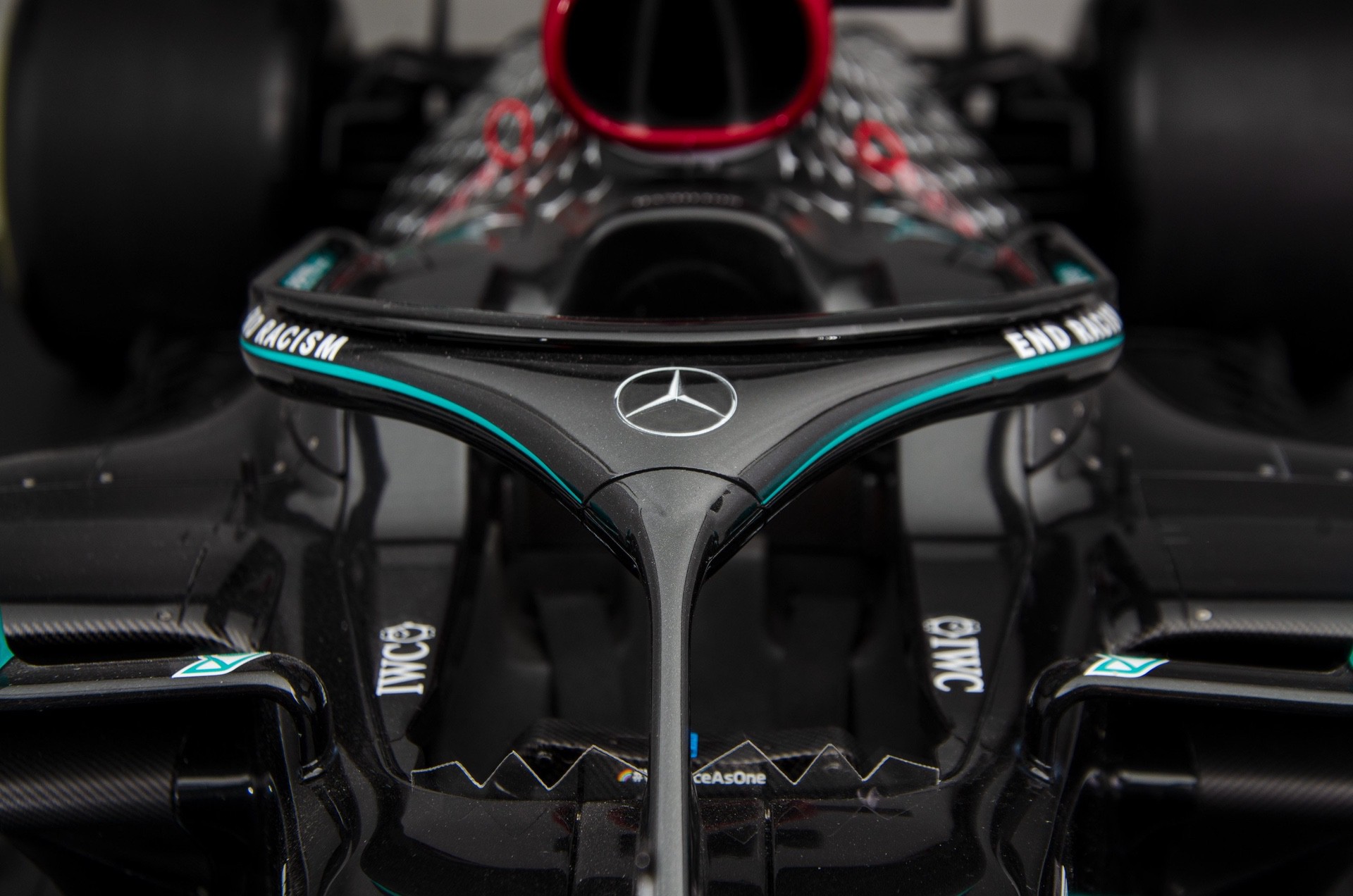 Mercedes-AMG_F1_W11_Amalgam-0008