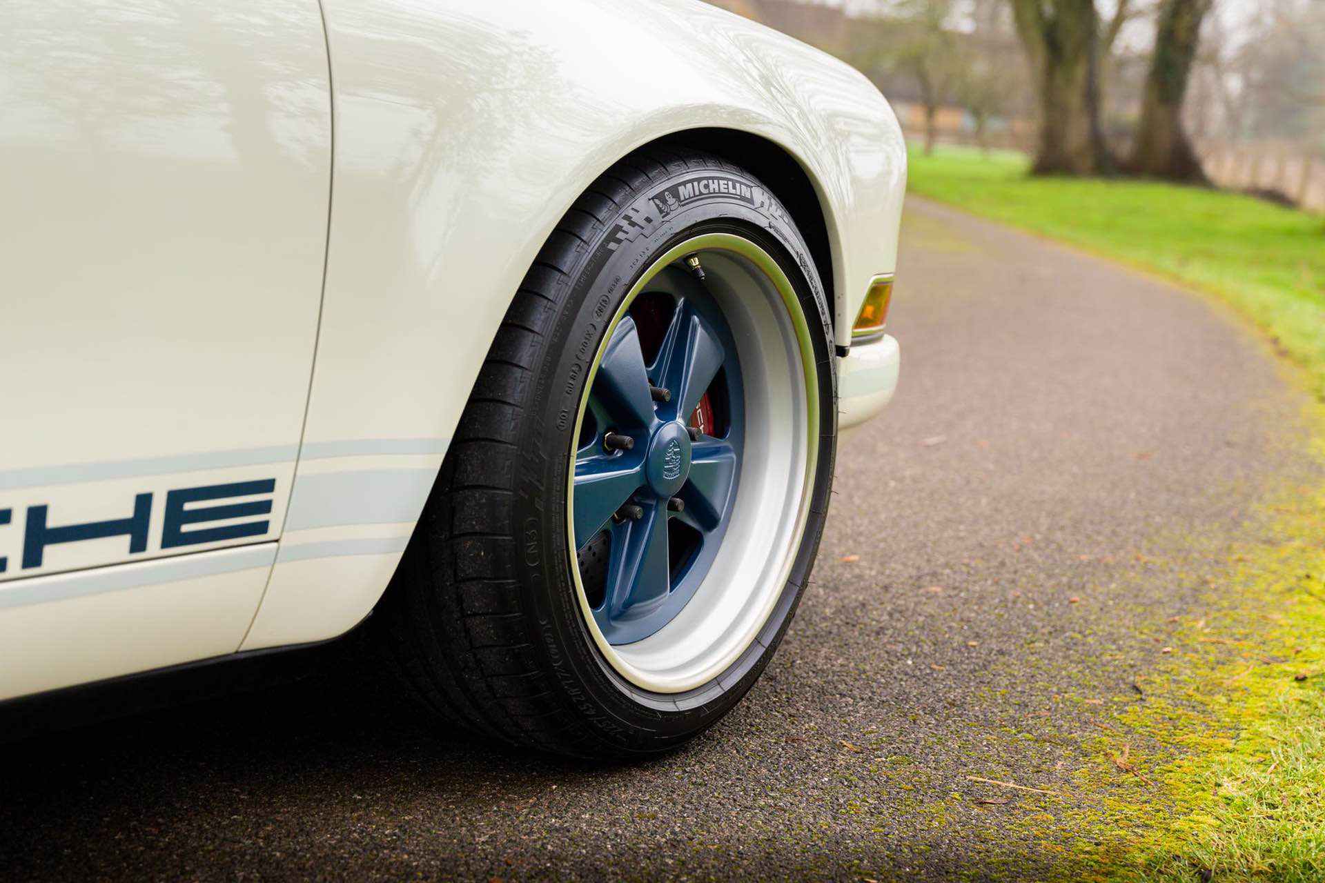 Porsche_911_by_Singer_Newcastle_Commission_0010