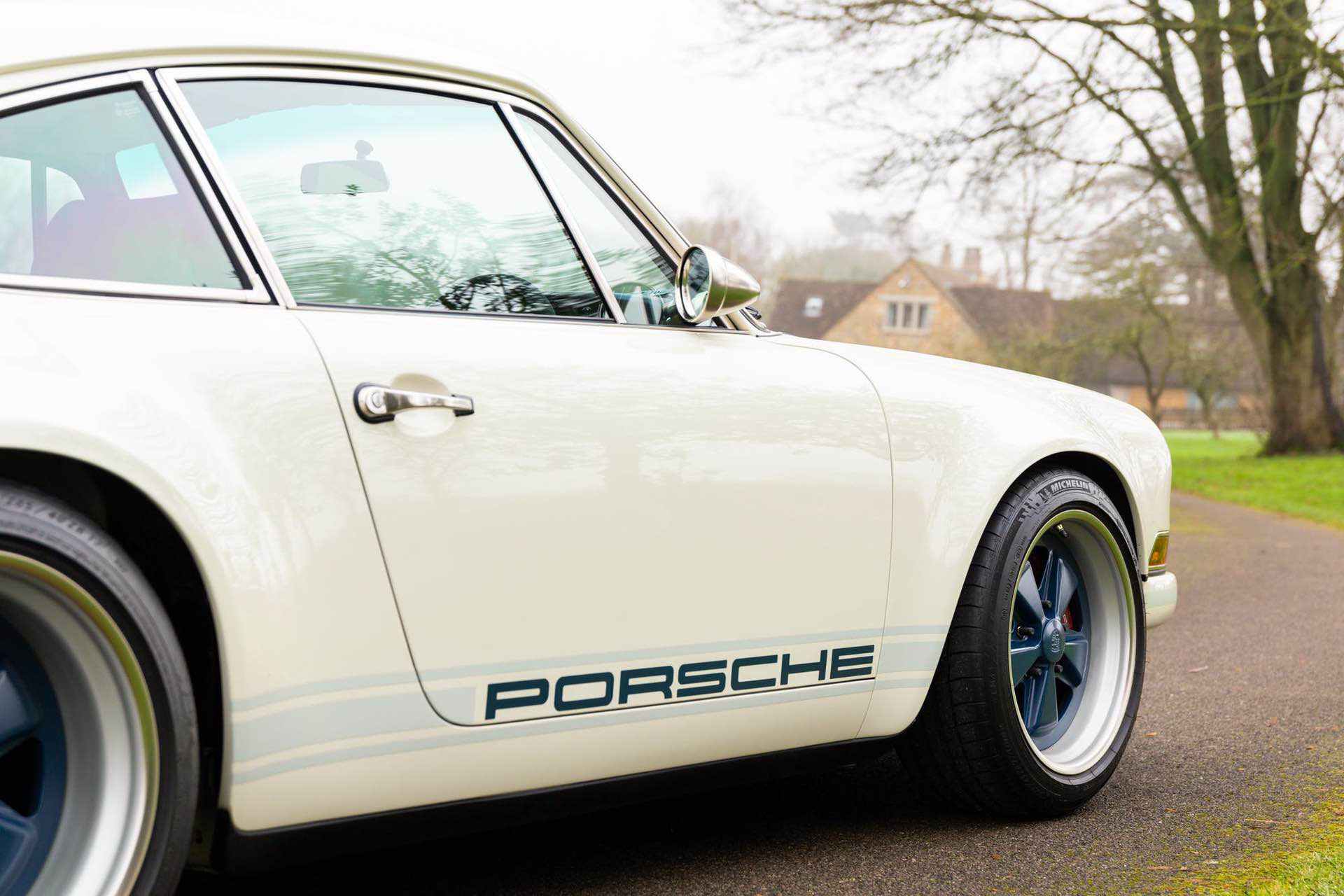 Porsche_911_by_Singer_Newcastle_Commission_0011