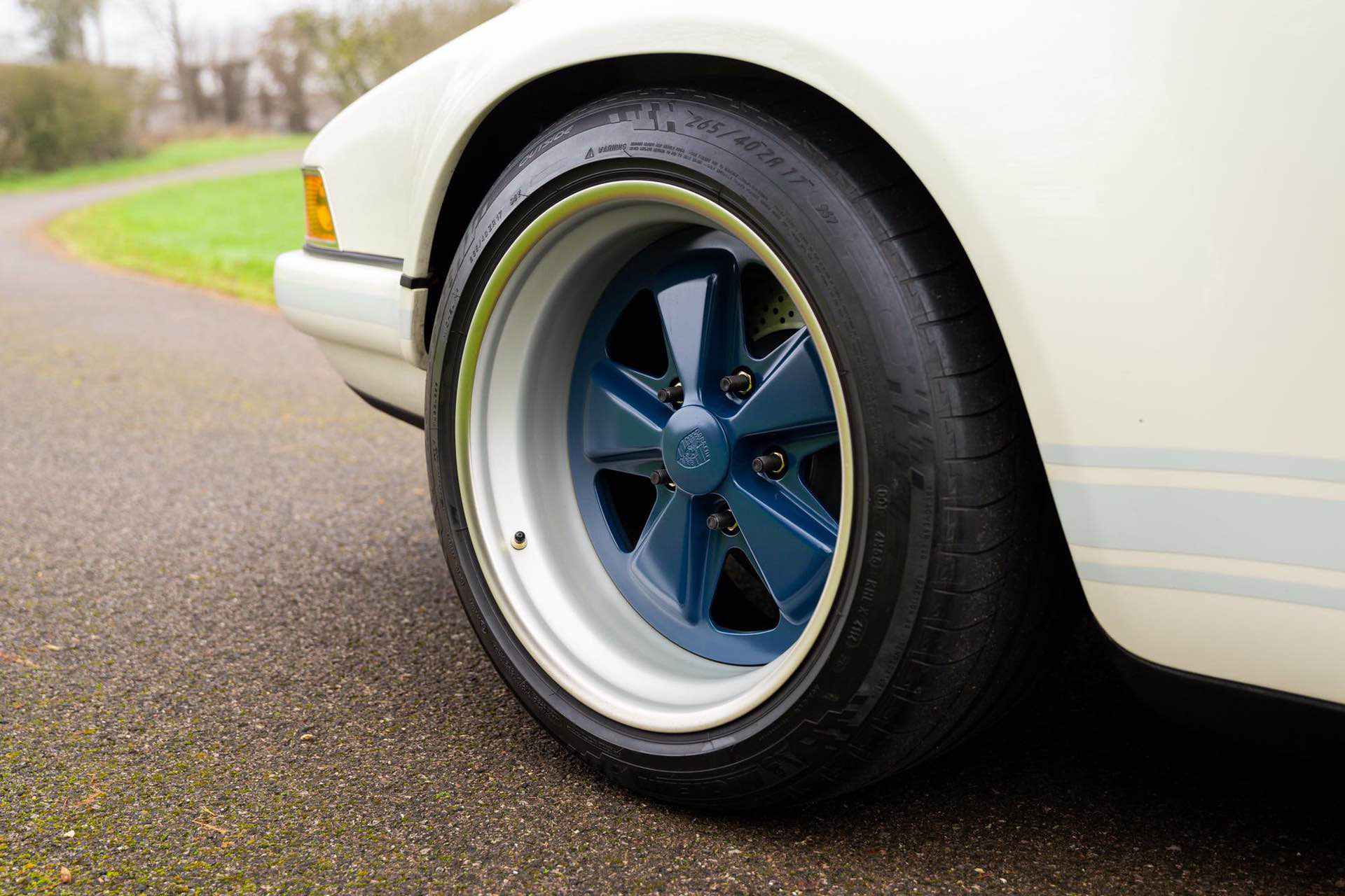 Porsche_911_by_Singer_Newcastle_Commission_0014