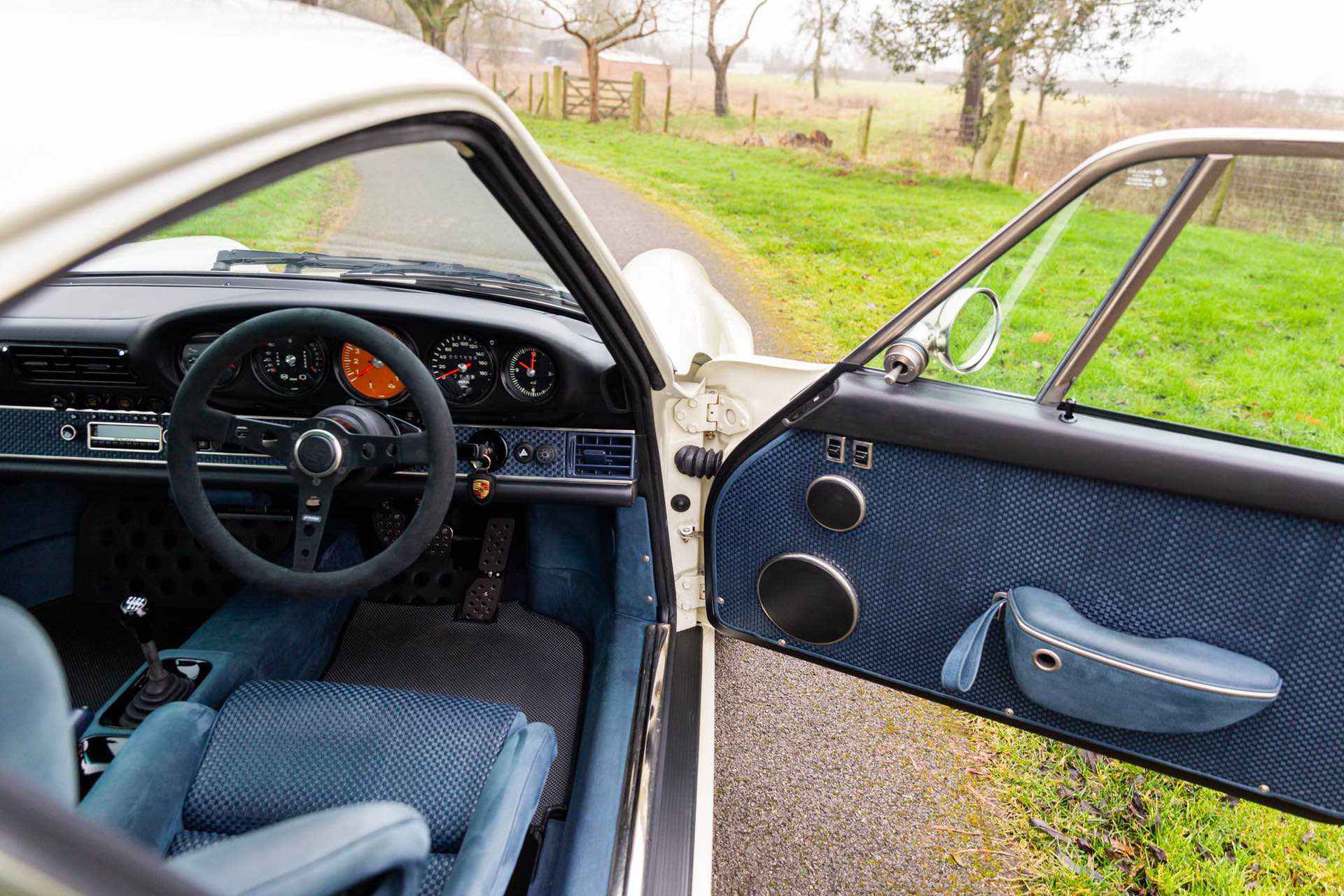 Porsche_911_by_Singer_Newcastle_Commission_0027