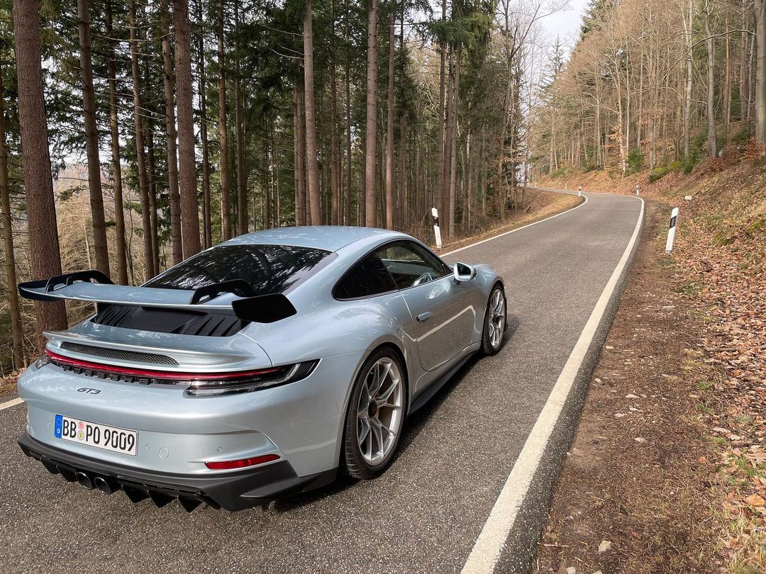 Porsche-911-GT3-Lamborghini-Color-2