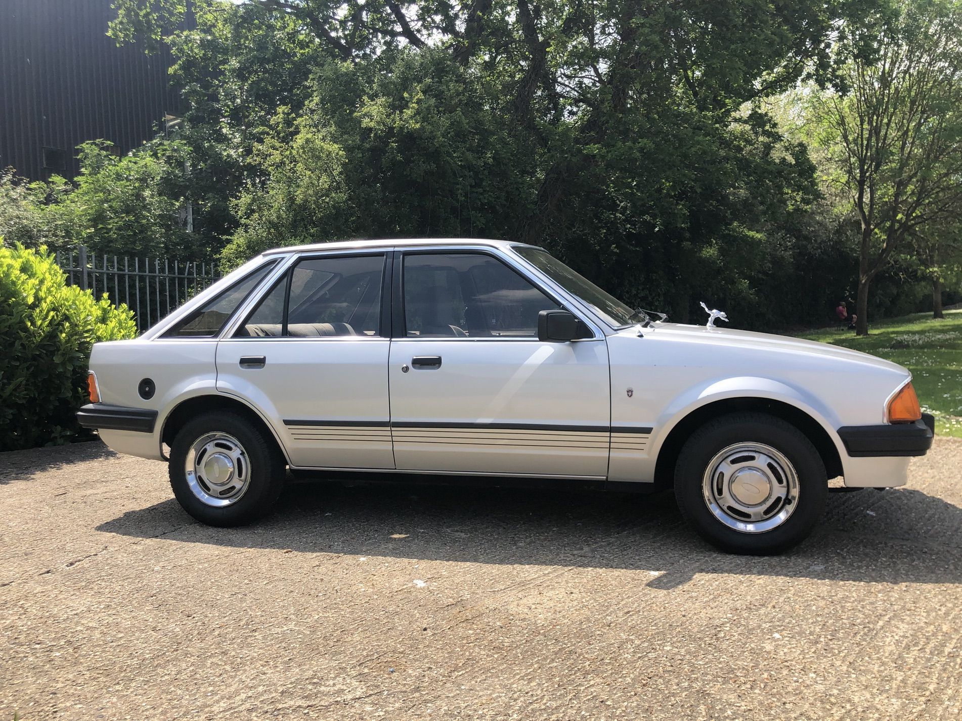 Princess_Diana_1981_Ford_Escort_Ghia-0001