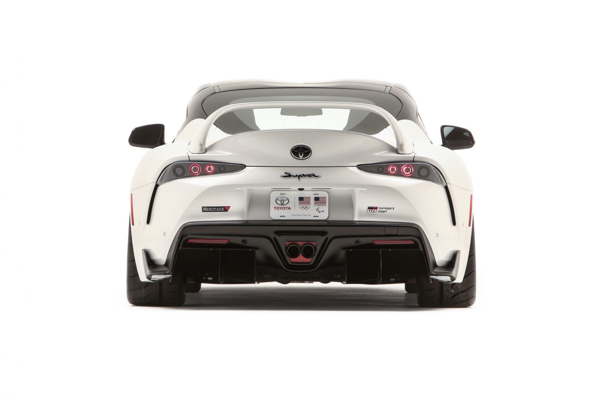 GR_Supra_Sport_Top_SEMA_2021_HiRes_15-scaled