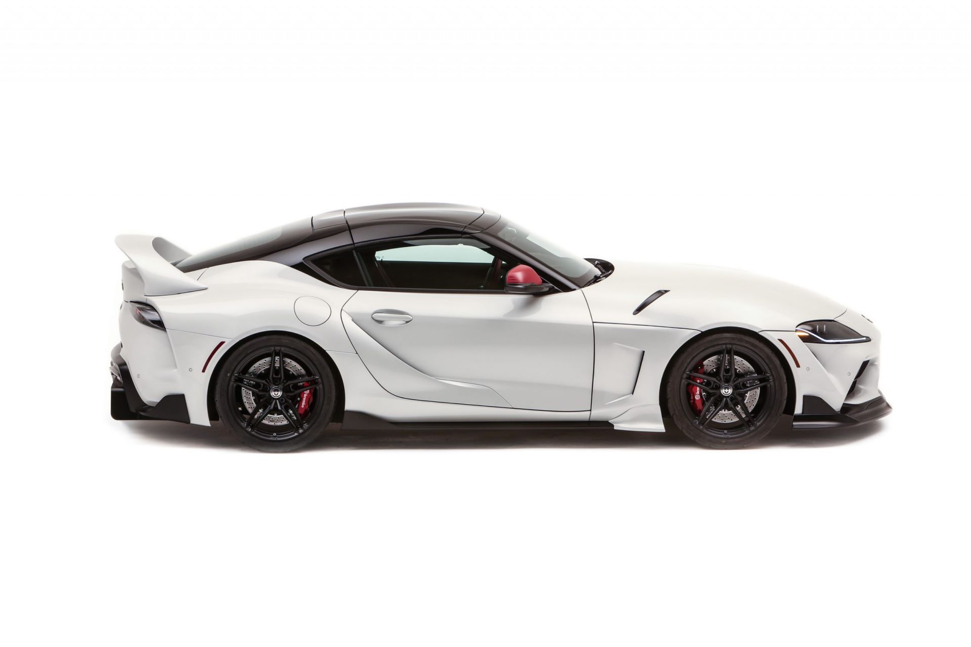 GR_Supra_Sport_Top_SEMA_2021_LowRes_18-scaled